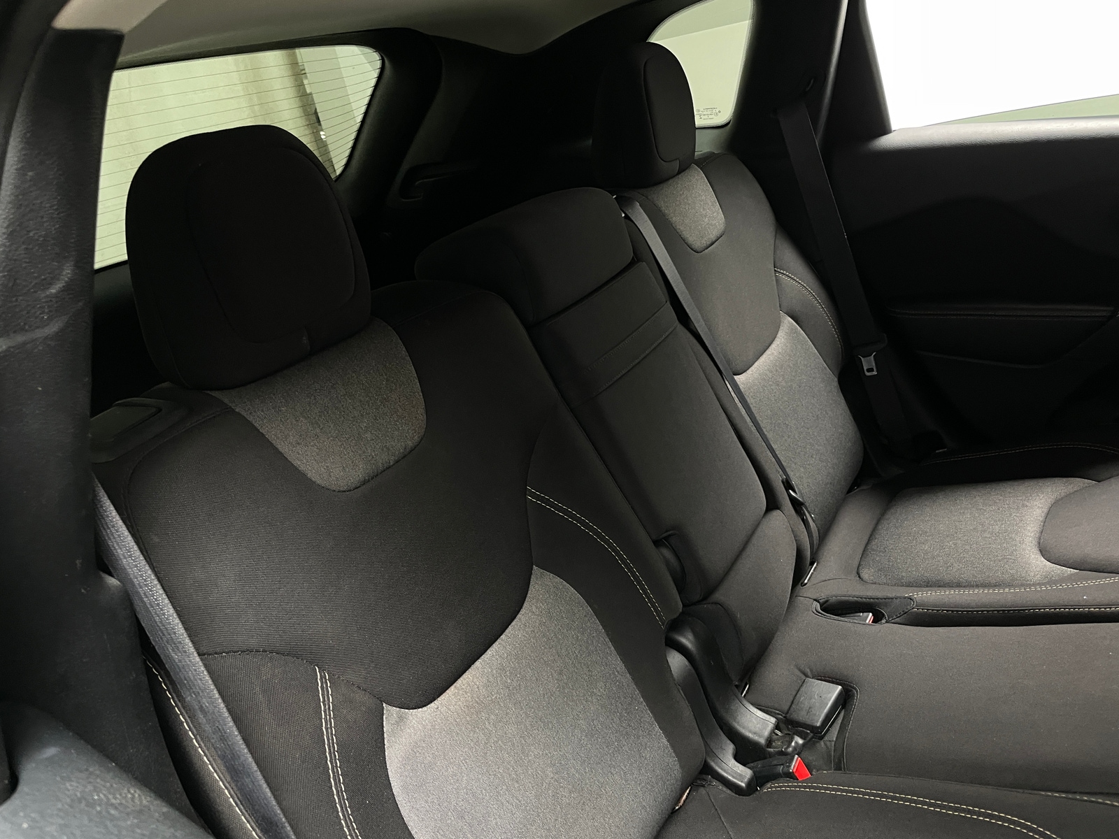 Thumbnail: 2016 Jeep Cherokee - 6