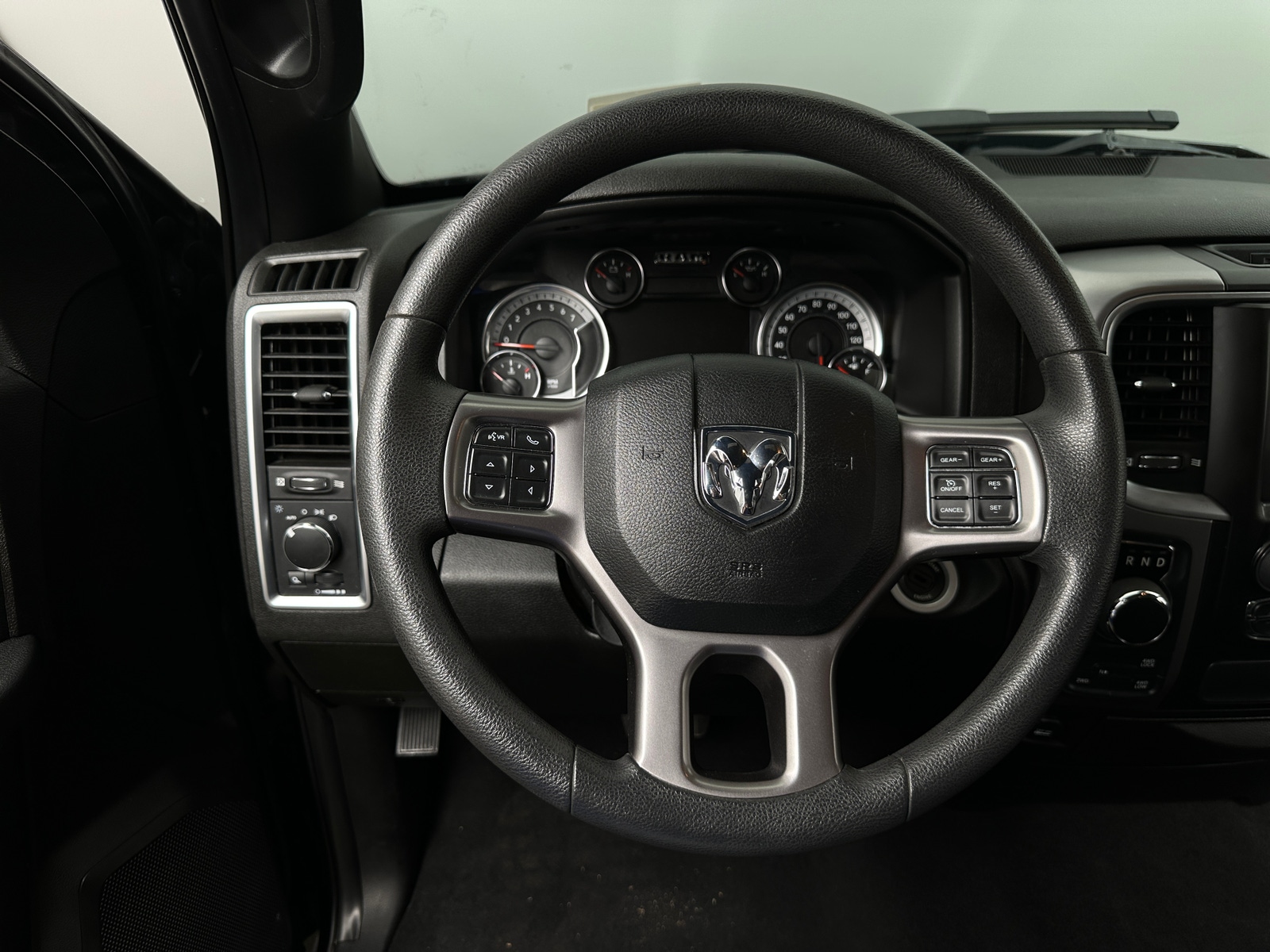 Thumbnail: 2022 RAM 1500 Classic - 5
