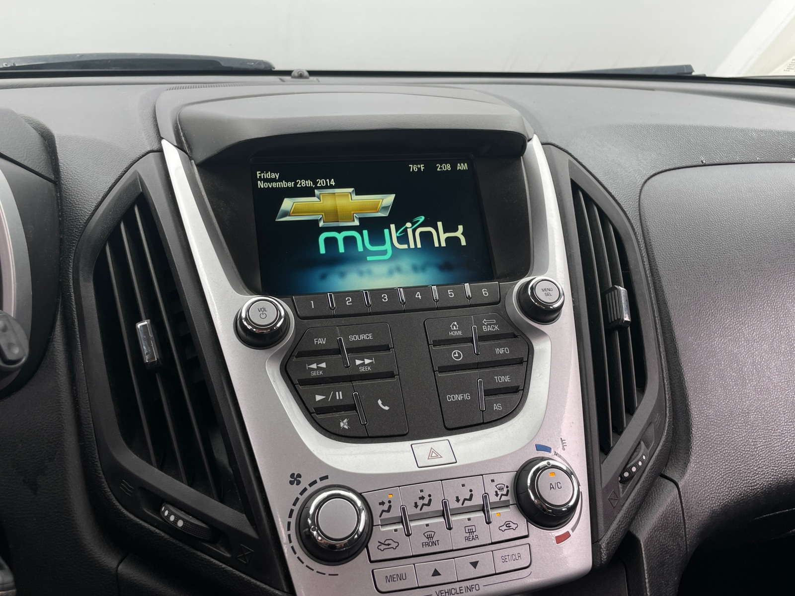 Thumbnail: 2016 Chevrolet Equinox - 4