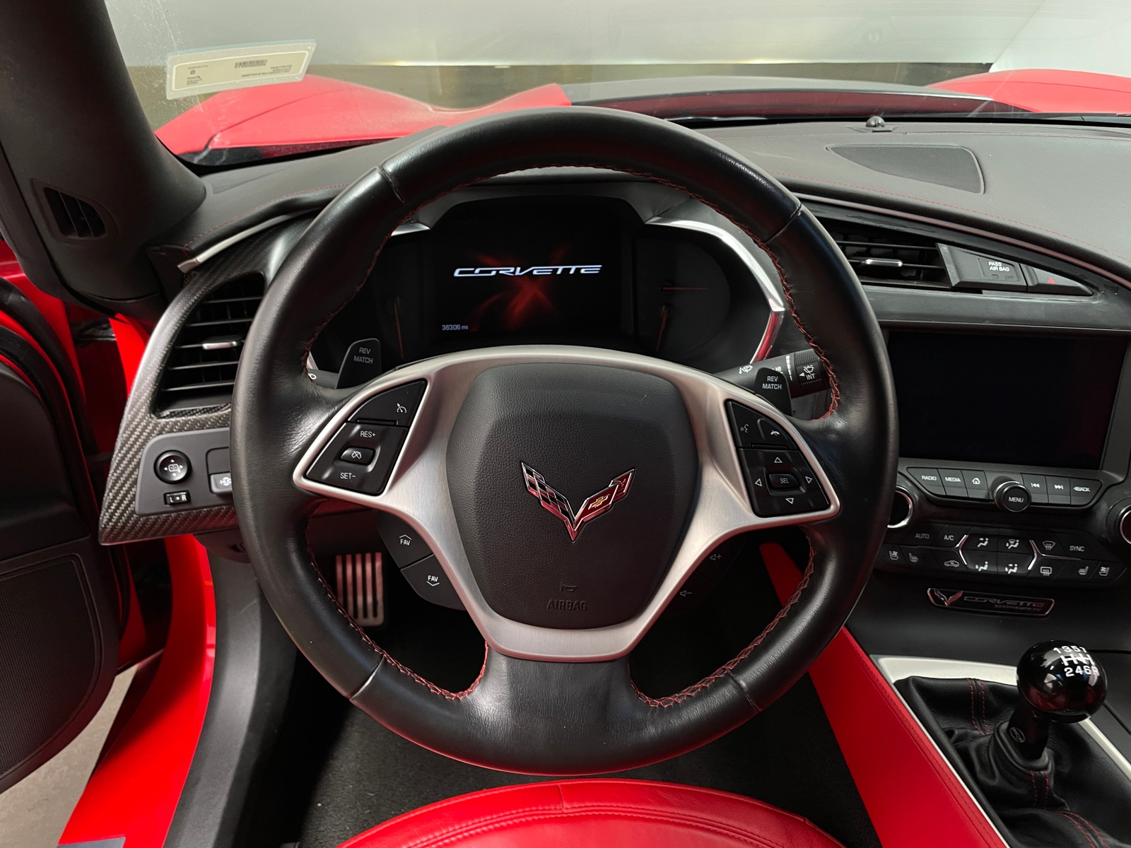 Thumbnail: 2015 Chevrolet Corvette - 3