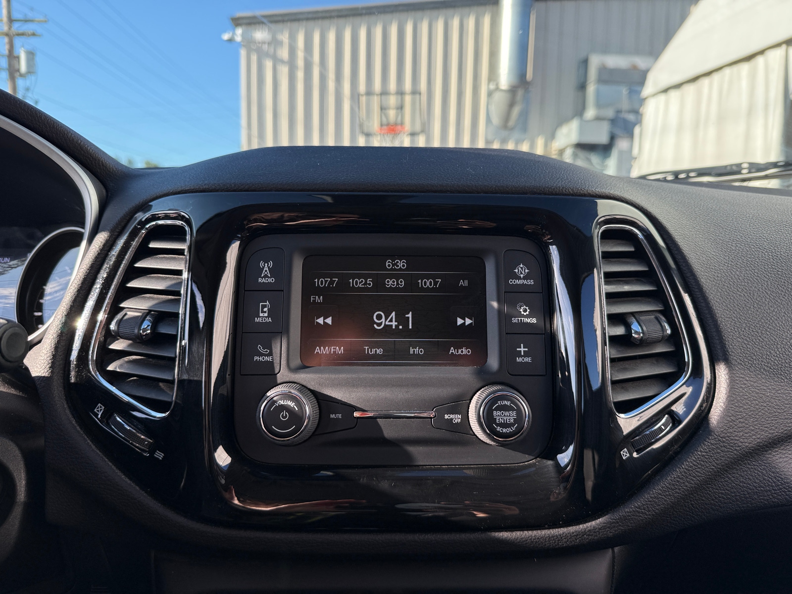 Thumbnail: 2018 Jeep Compass - 4