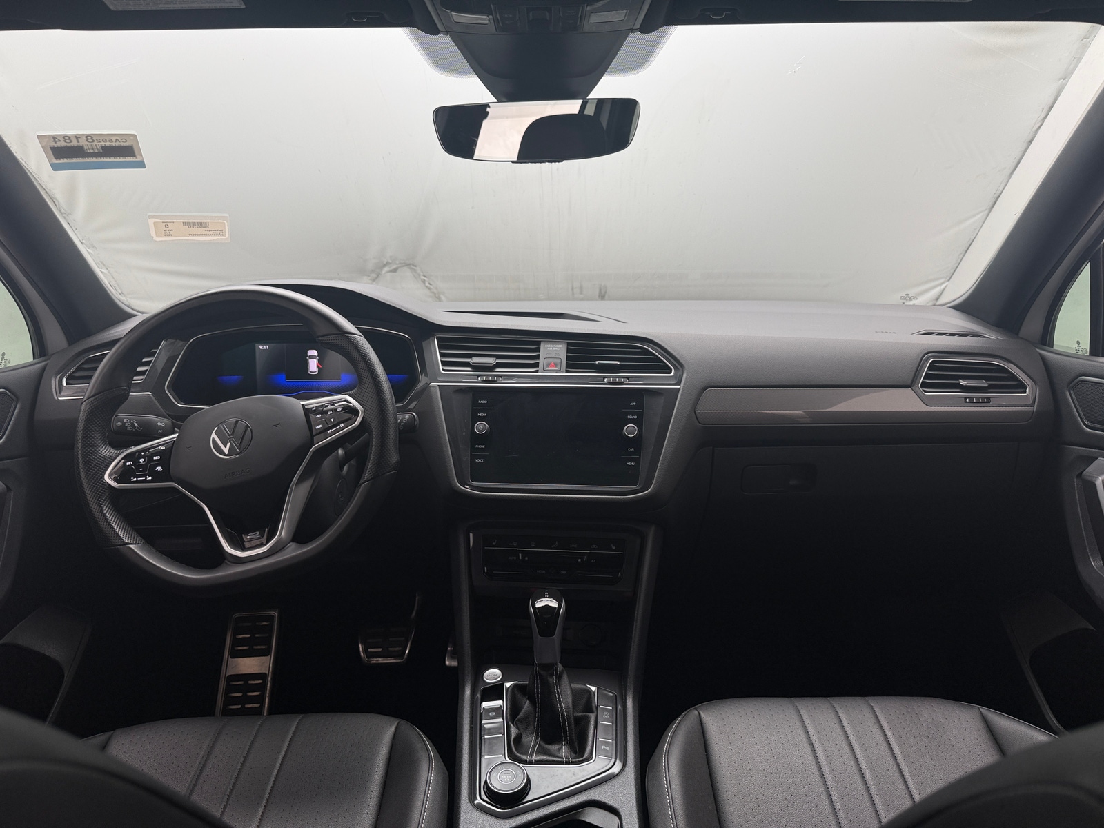 Thumbnail: 2023 Volkswagen Tiguan - 2