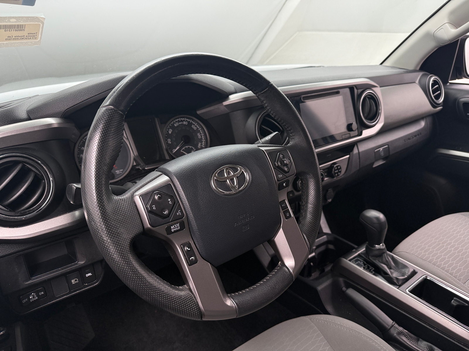 Thumbnail: 2018 Toyota Tacoma - 5