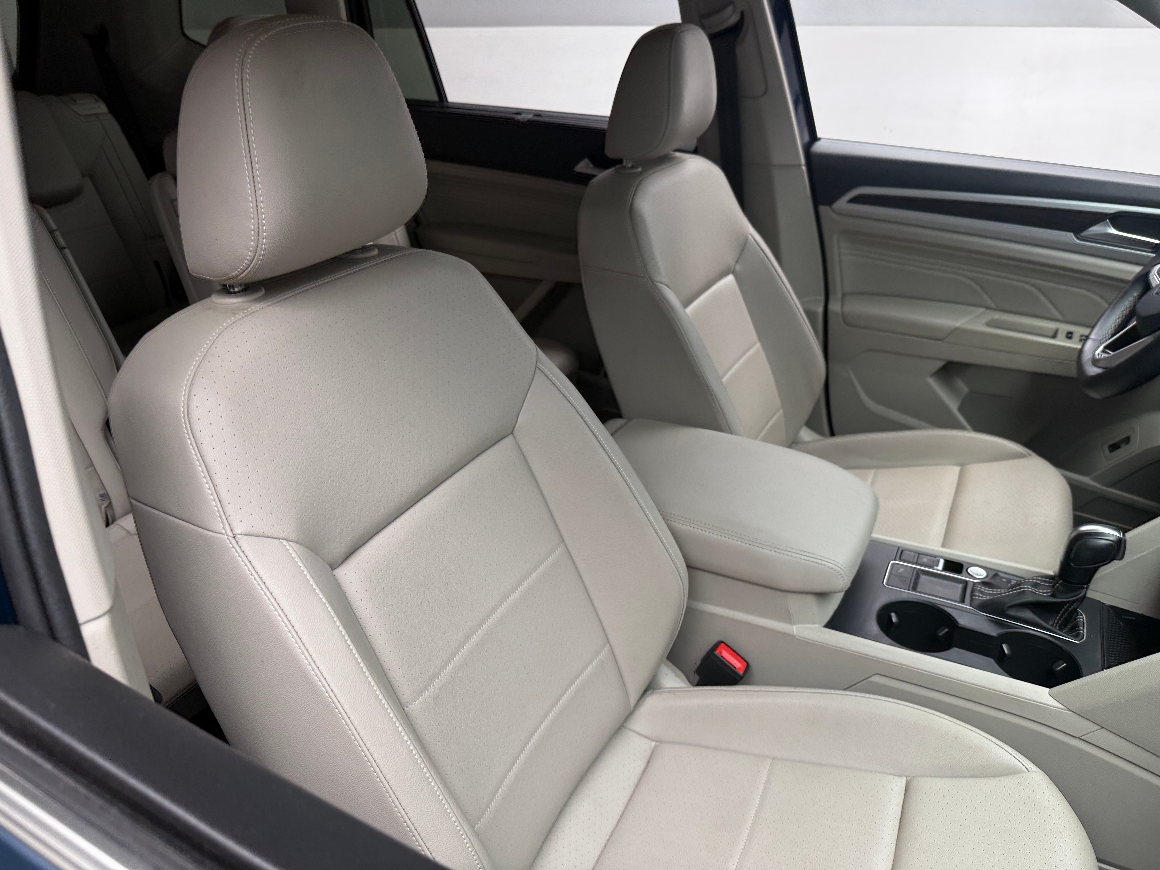 2021 Volkswagen Atlas SE w/Tech - Photo 7