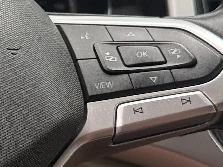 2021 Volkswagen Atlas SE w/Tech - Photo 16