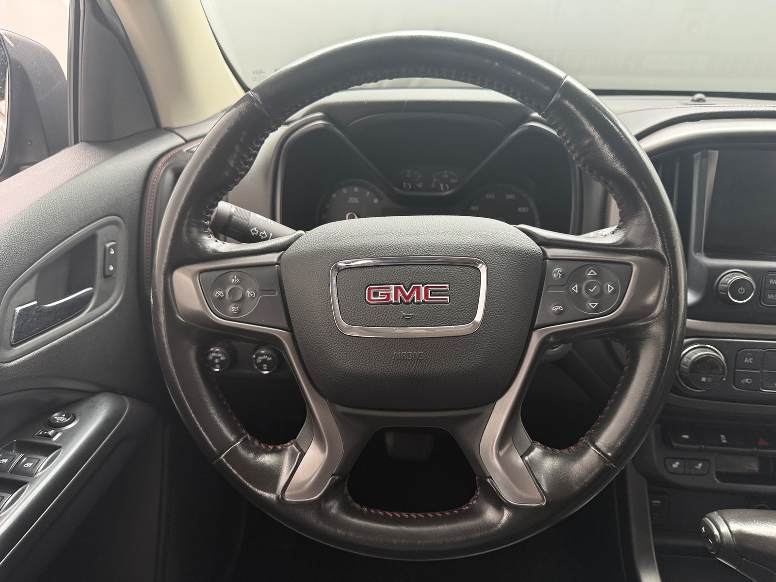 Thumbnail: 2018 GMC Canyon - 4