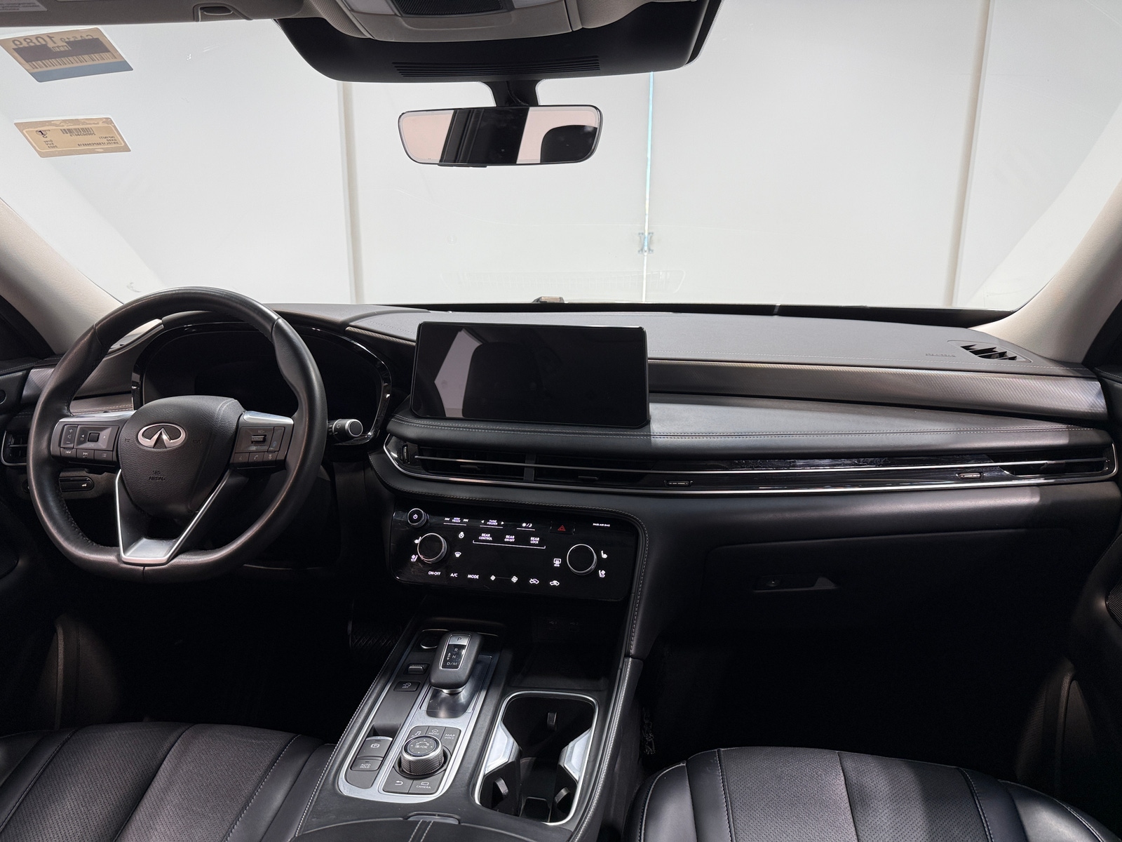 Thumbnail: 2023 INFINITI QX60 - 2