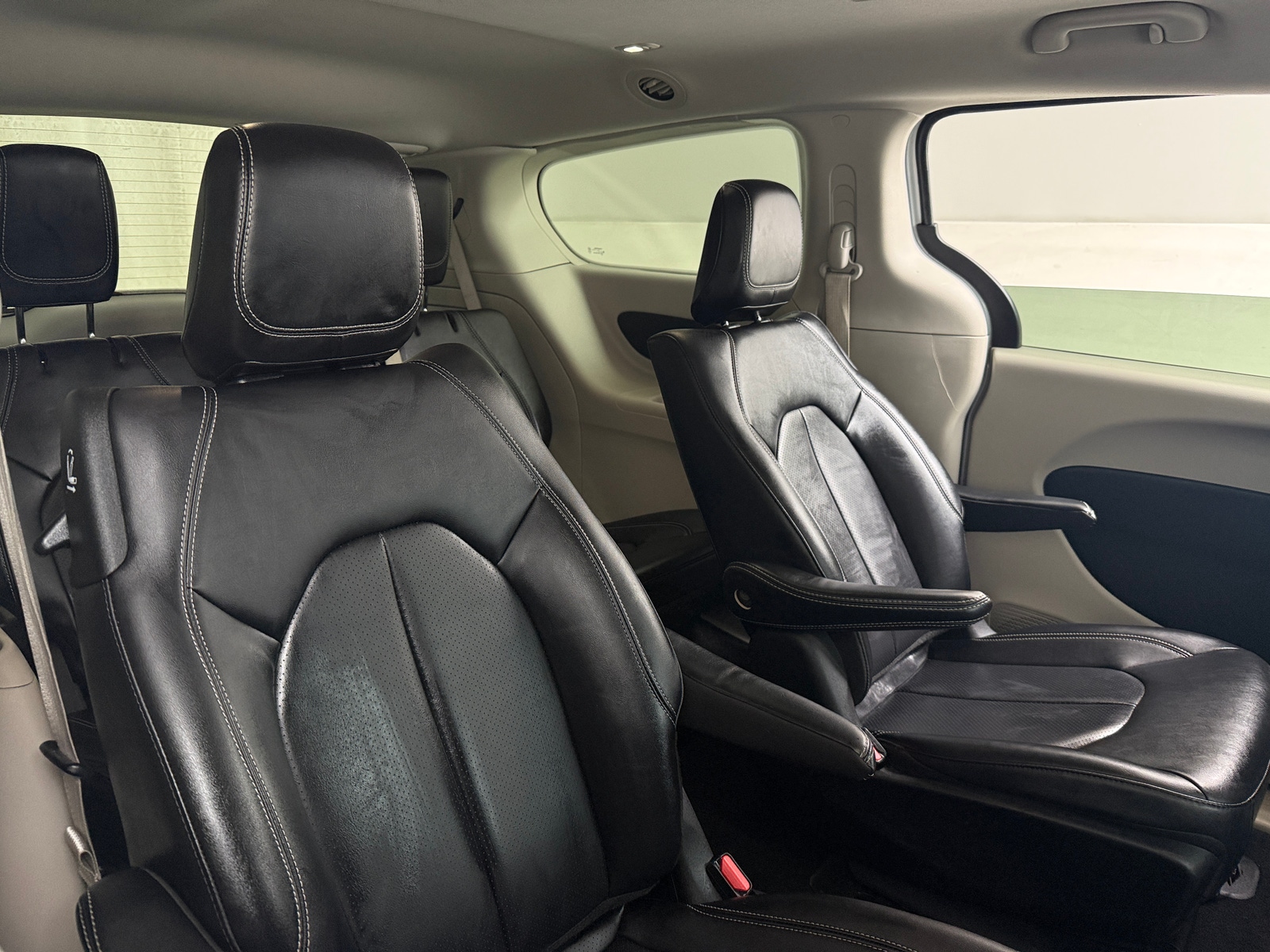 Thumbnail: 2024 Chrysler Pacifica - 5