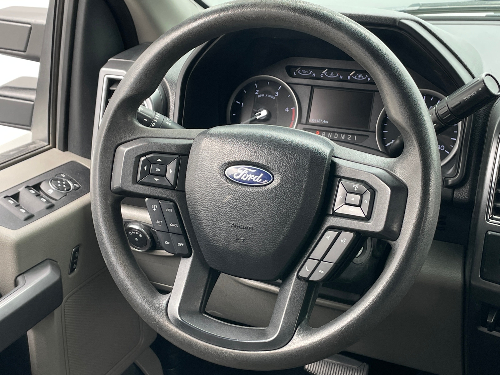 Thumbnail: 2019 Ford Econoline - 5