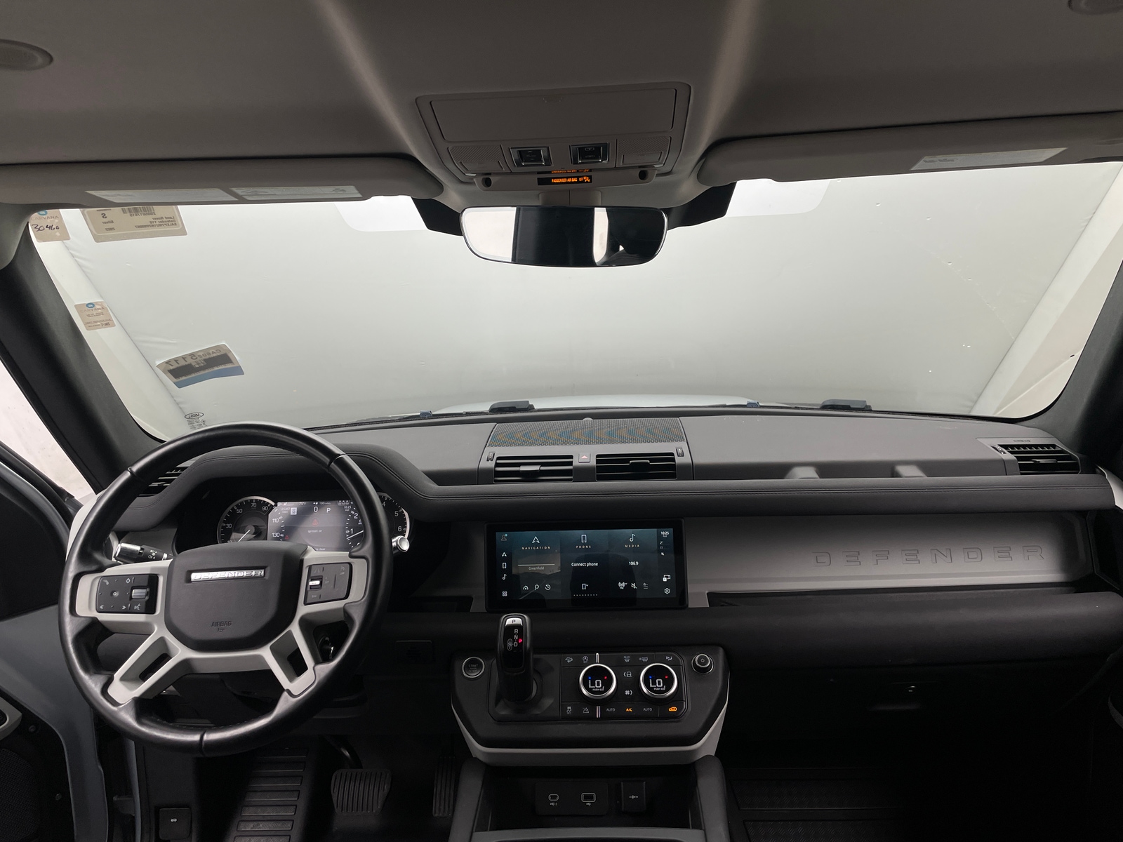 Thumbnail: 2022 Land Rover Defender - 2