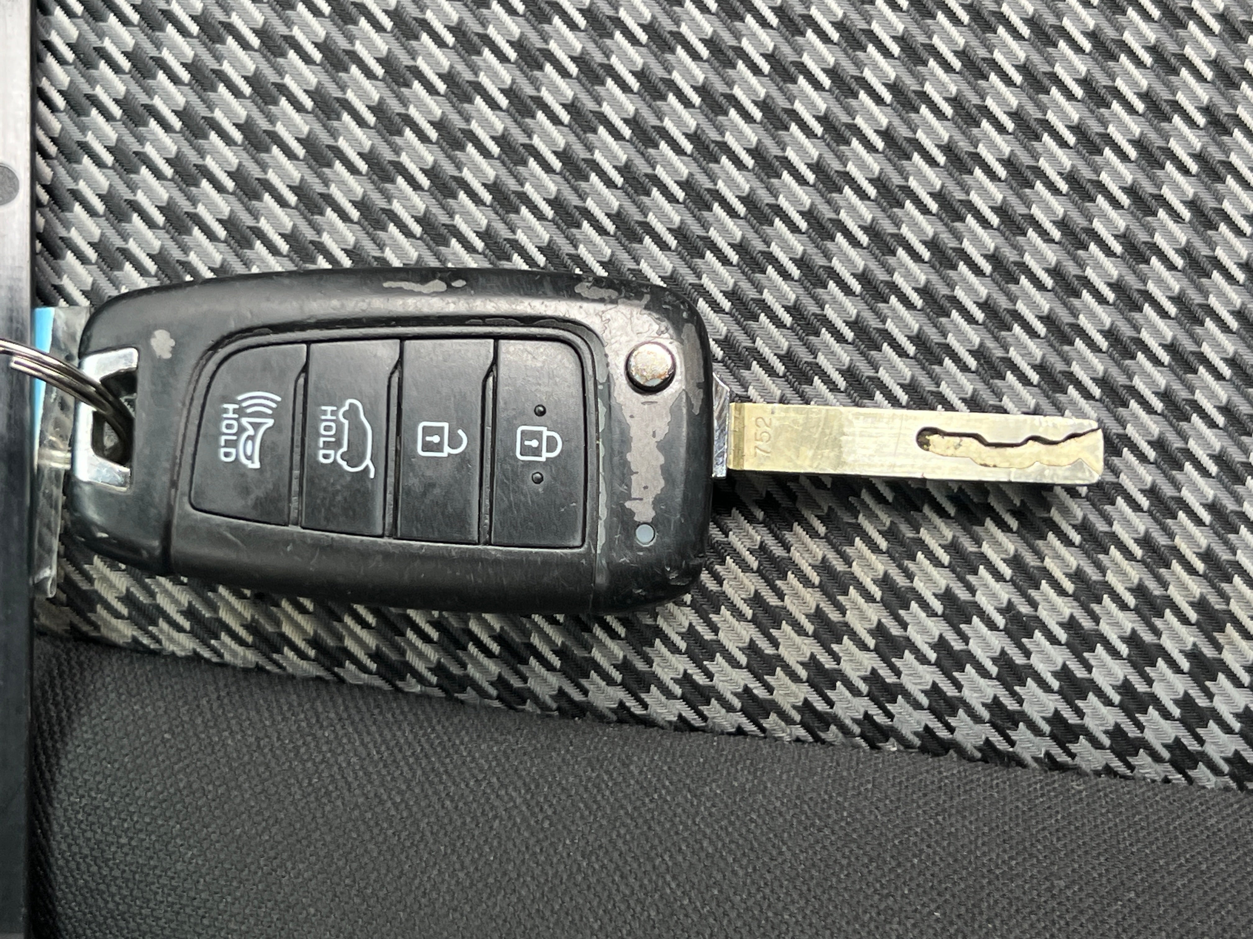 Used 2020 Hyundai Kona SE with VIN KM8K12AA1LU470362 for sale in Colonial Heights, VA