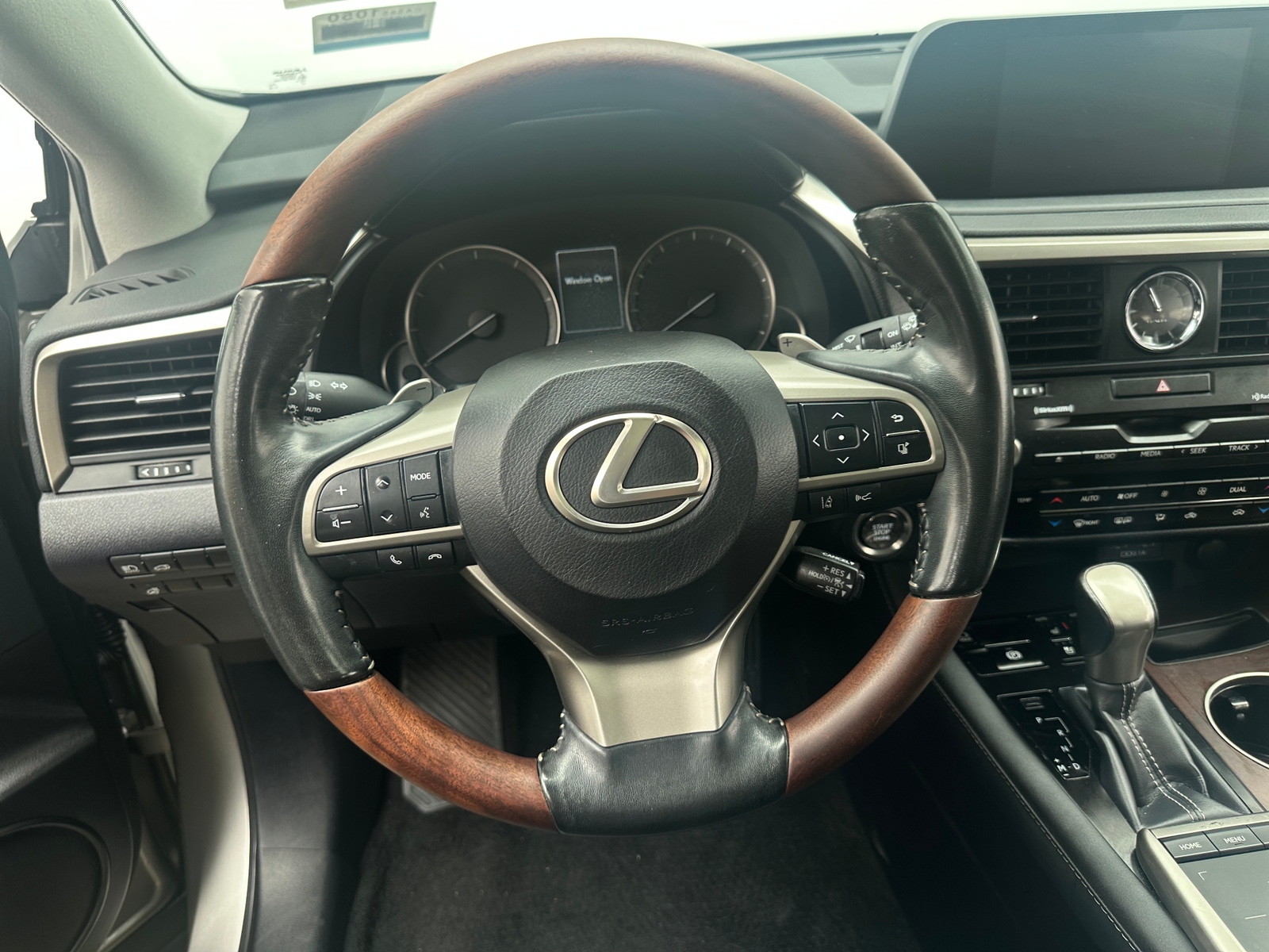 Thumbnail: 2020 Lexus RX - 4