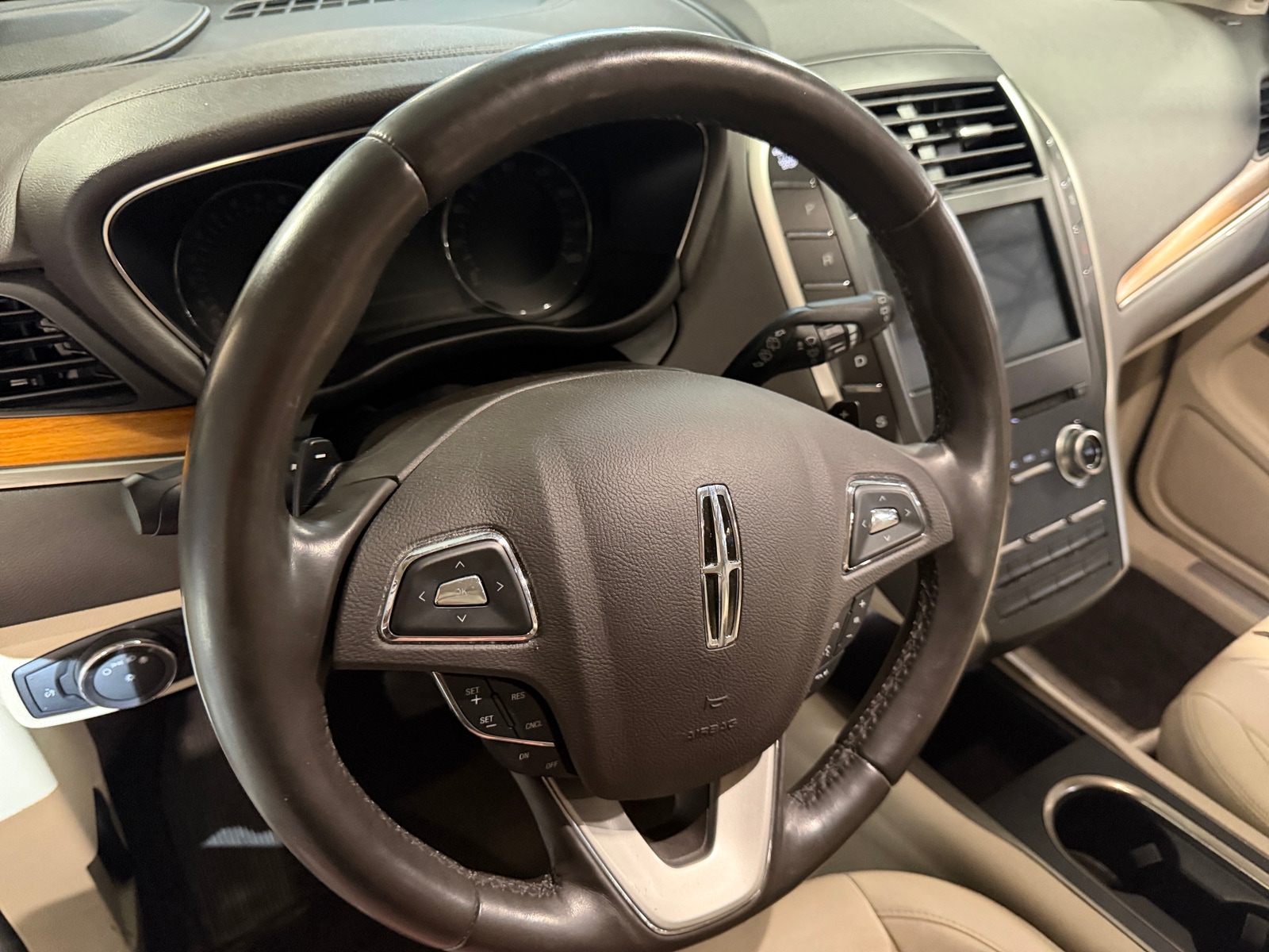Thumbnail: 2018 Lincoln MKC - 5