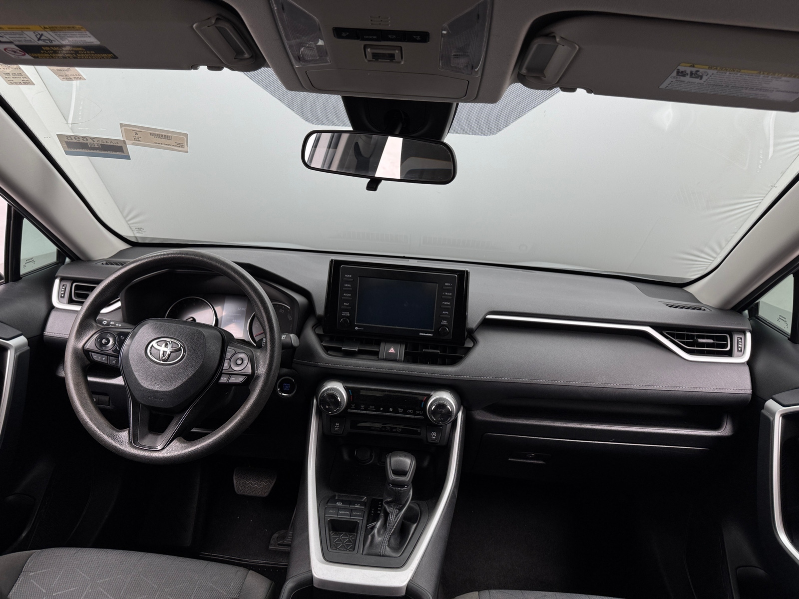 Thumbnail: 2022 Toyota RAV4 - 3