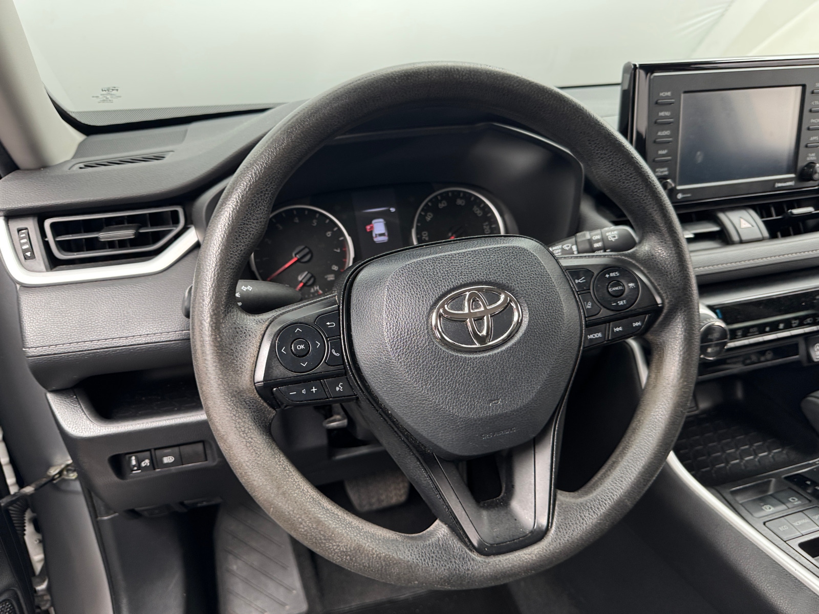 Thumbnail: 2022 Toyota RAV4 - 5