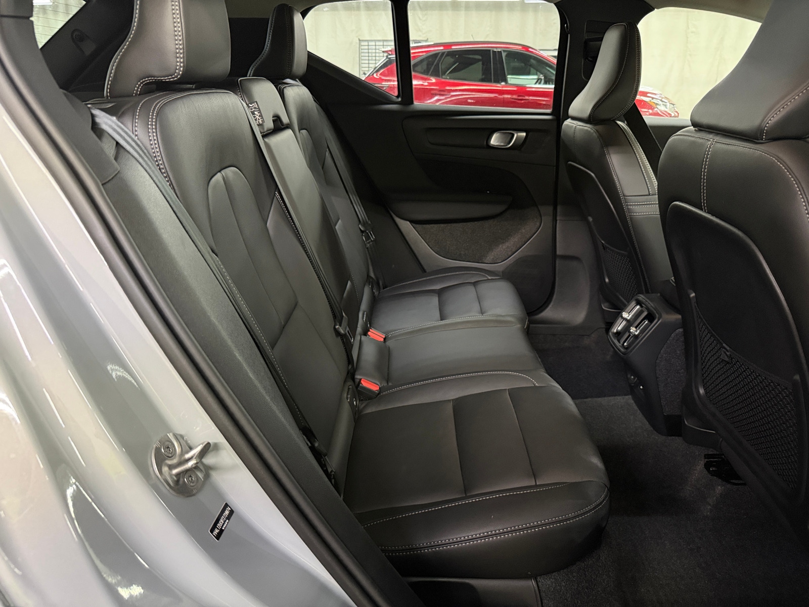 Thumbnail: 2026 Volvo XC40 - 6