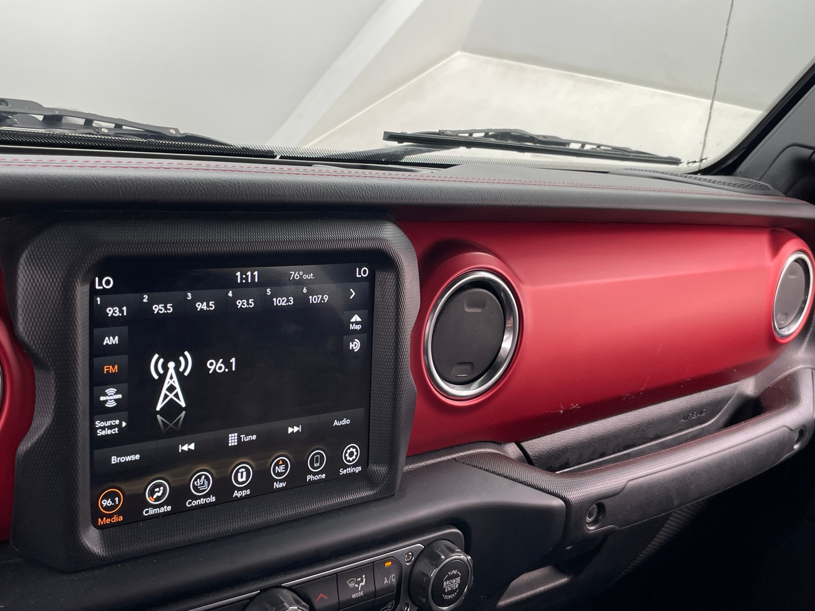 Thumbnail: 2020 Jeep Gladiator - 3