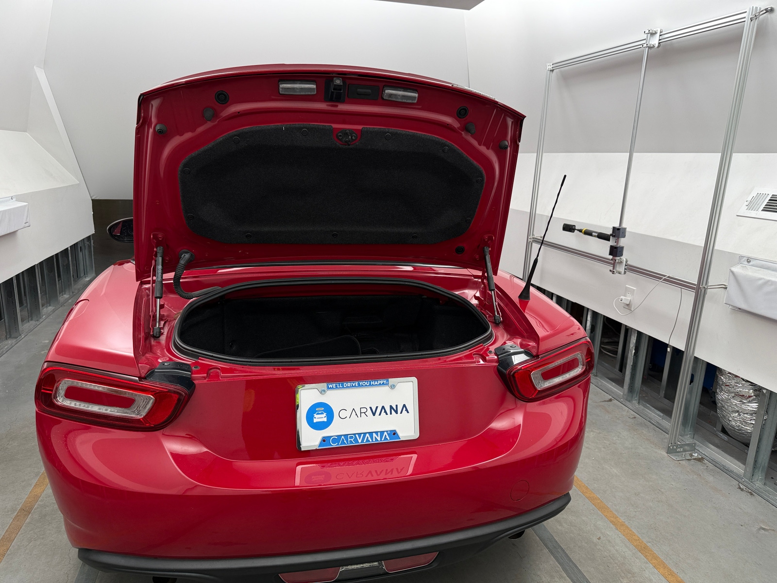 Thumbnail: 2017 Fiat 124 Spider - 6
