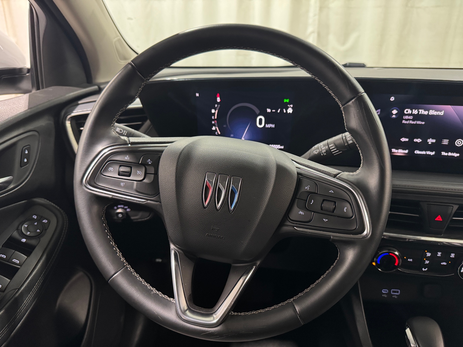 Thumbnail: 2025 Buick Encore GX - 4