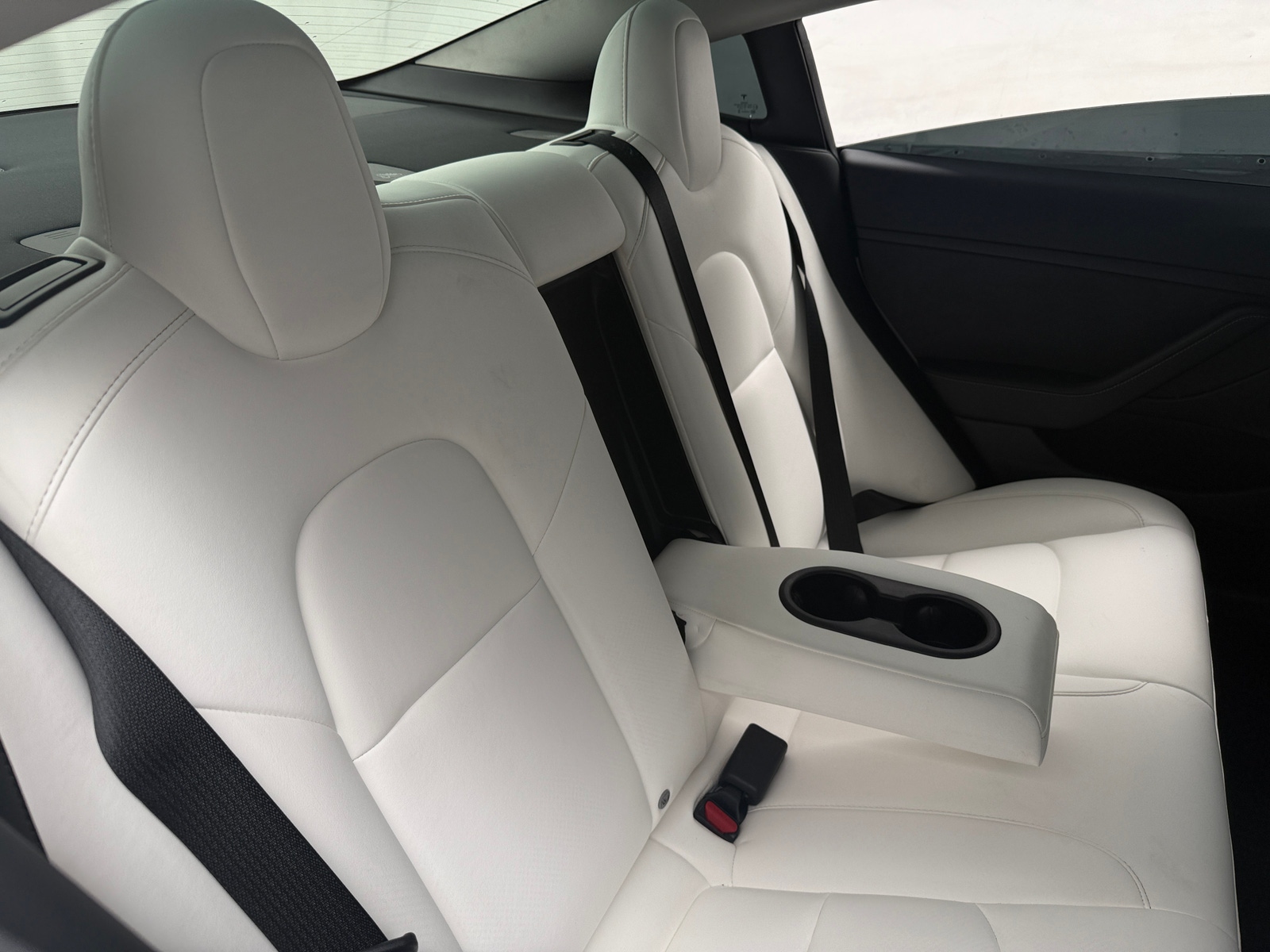 Thumbnail: 2022 Tesla Model 3 - 5