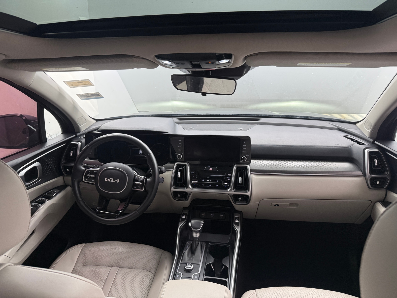 Thumbnail: 2022 Kia Sorento - 2