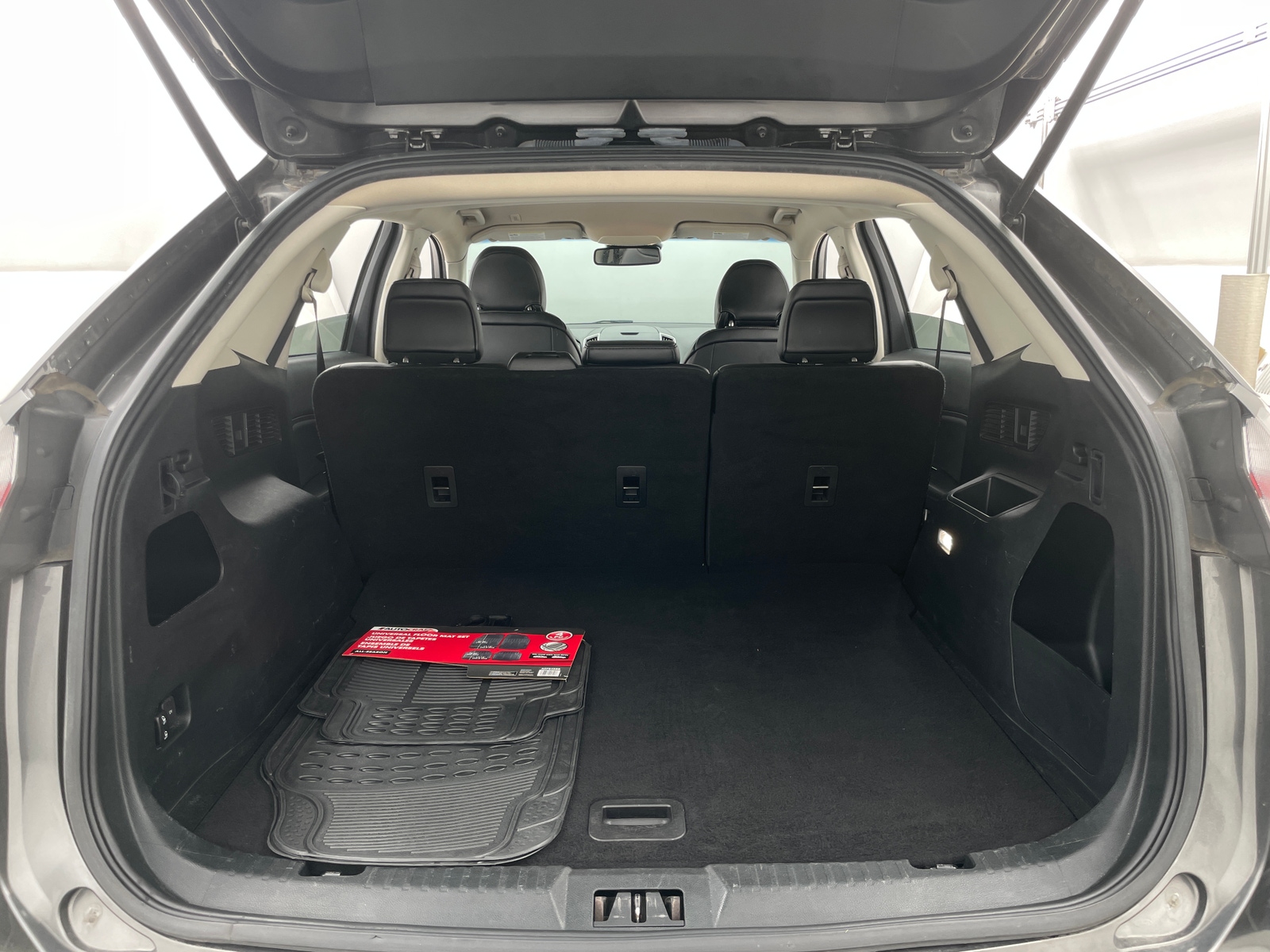 Thumbnail: 2019 Ford Edge - 6