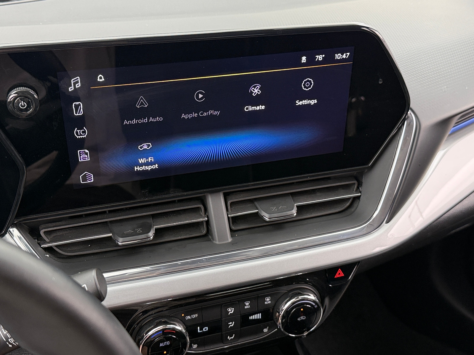Thumbnail: 2025 Chevrolet Trax - 4