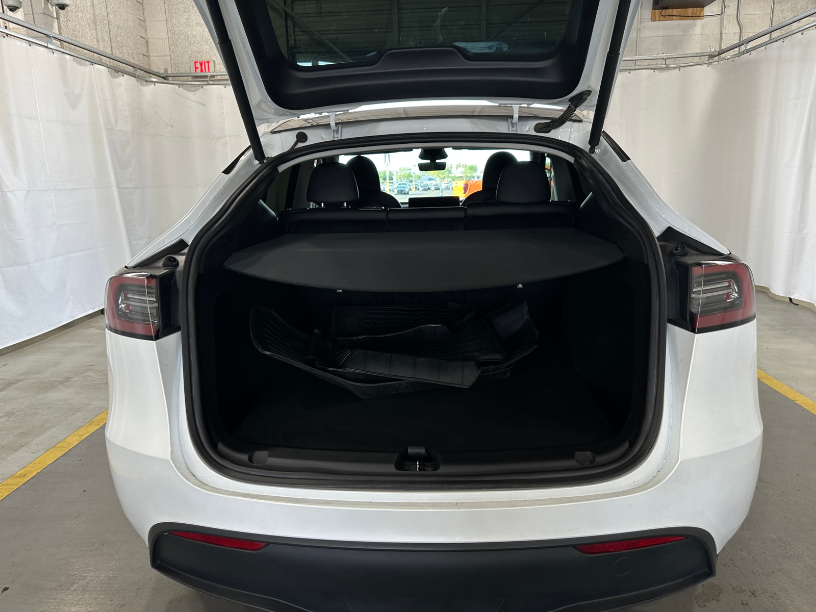 Thumbnail: 2023 Tesla Model Y - 6