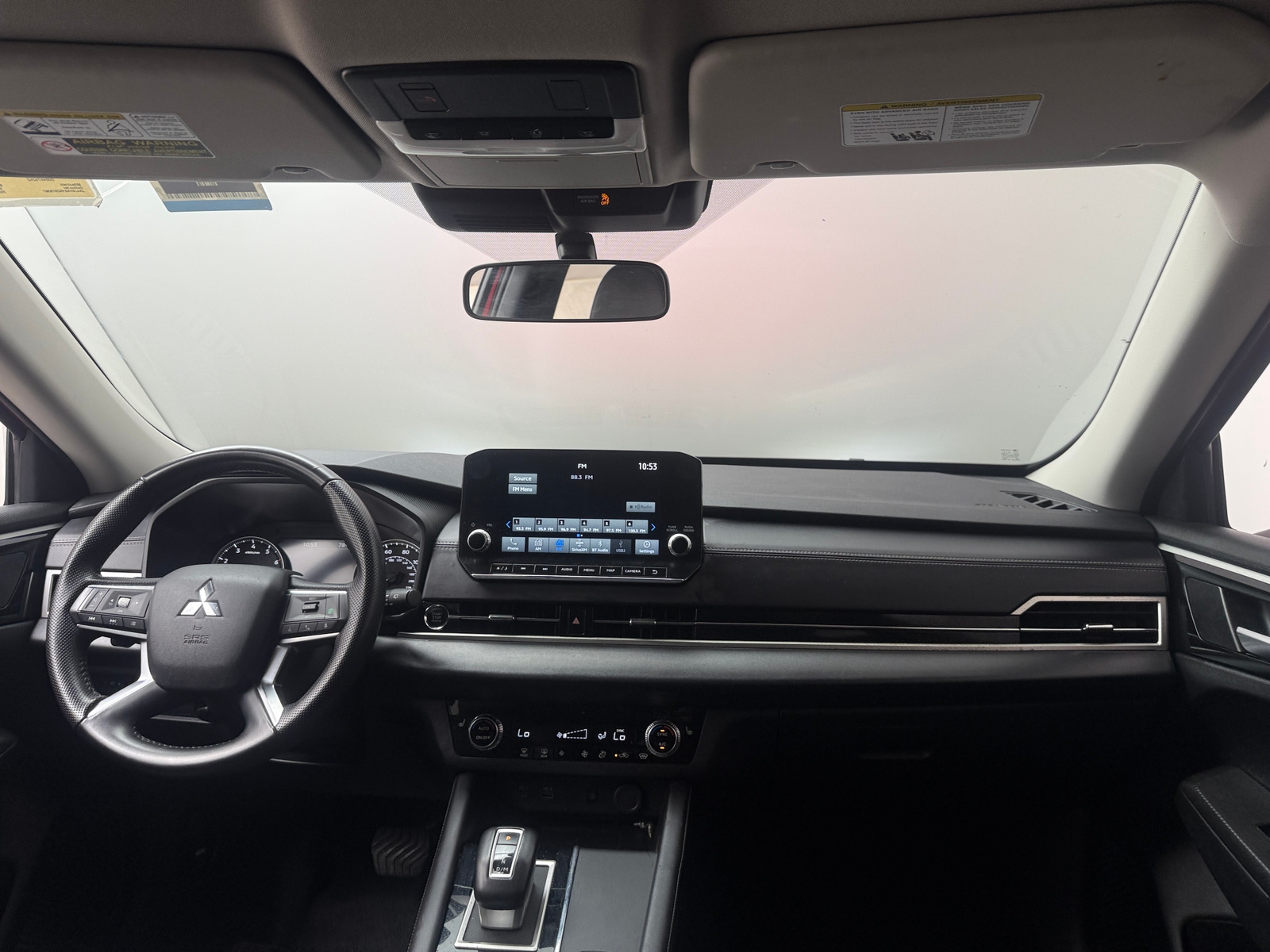 Thumbnail: 2024 Mitsubishi Outlander - 2
