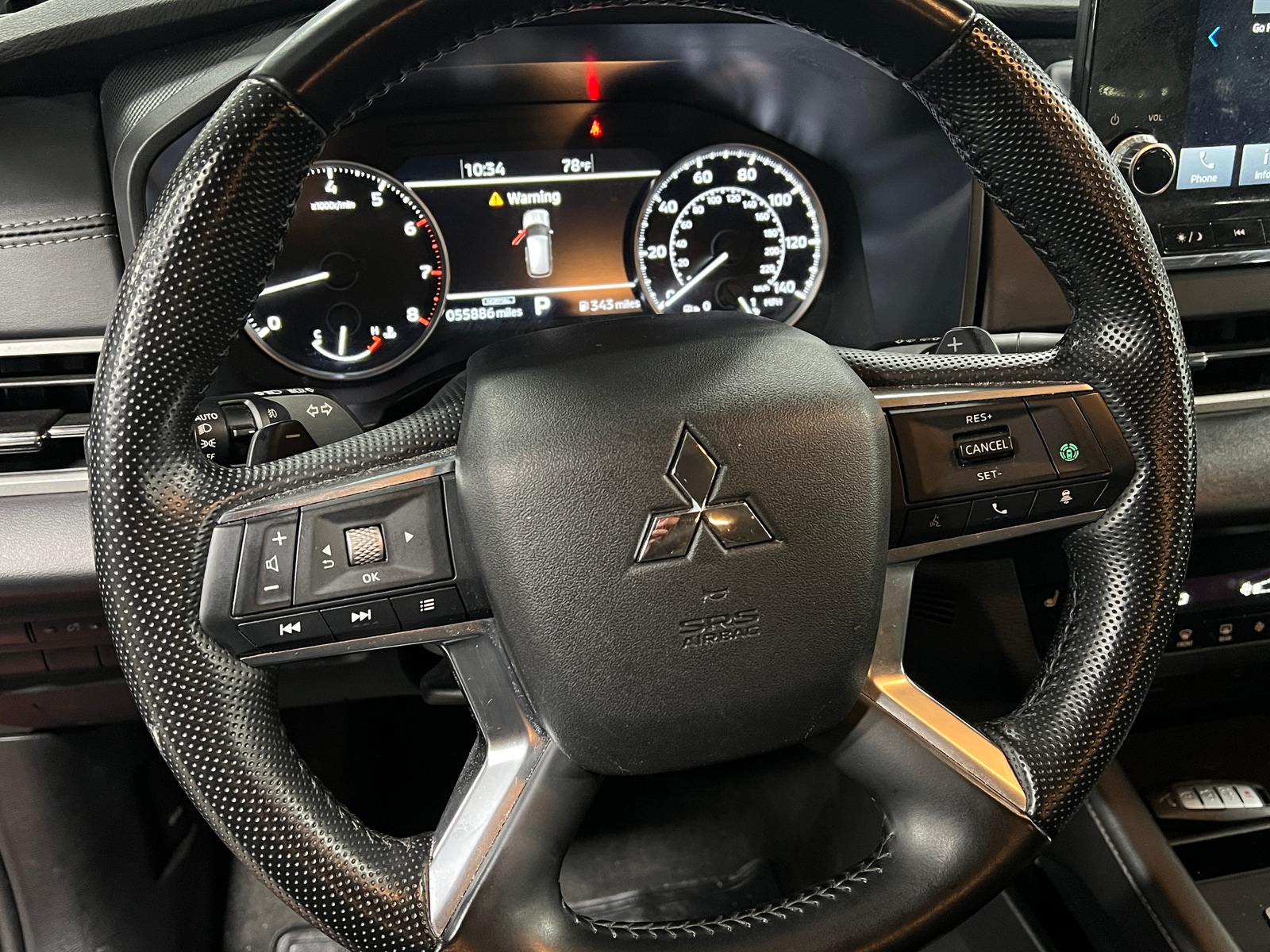 Thumbnail: 2024 Mitsubishi Outlander - 4