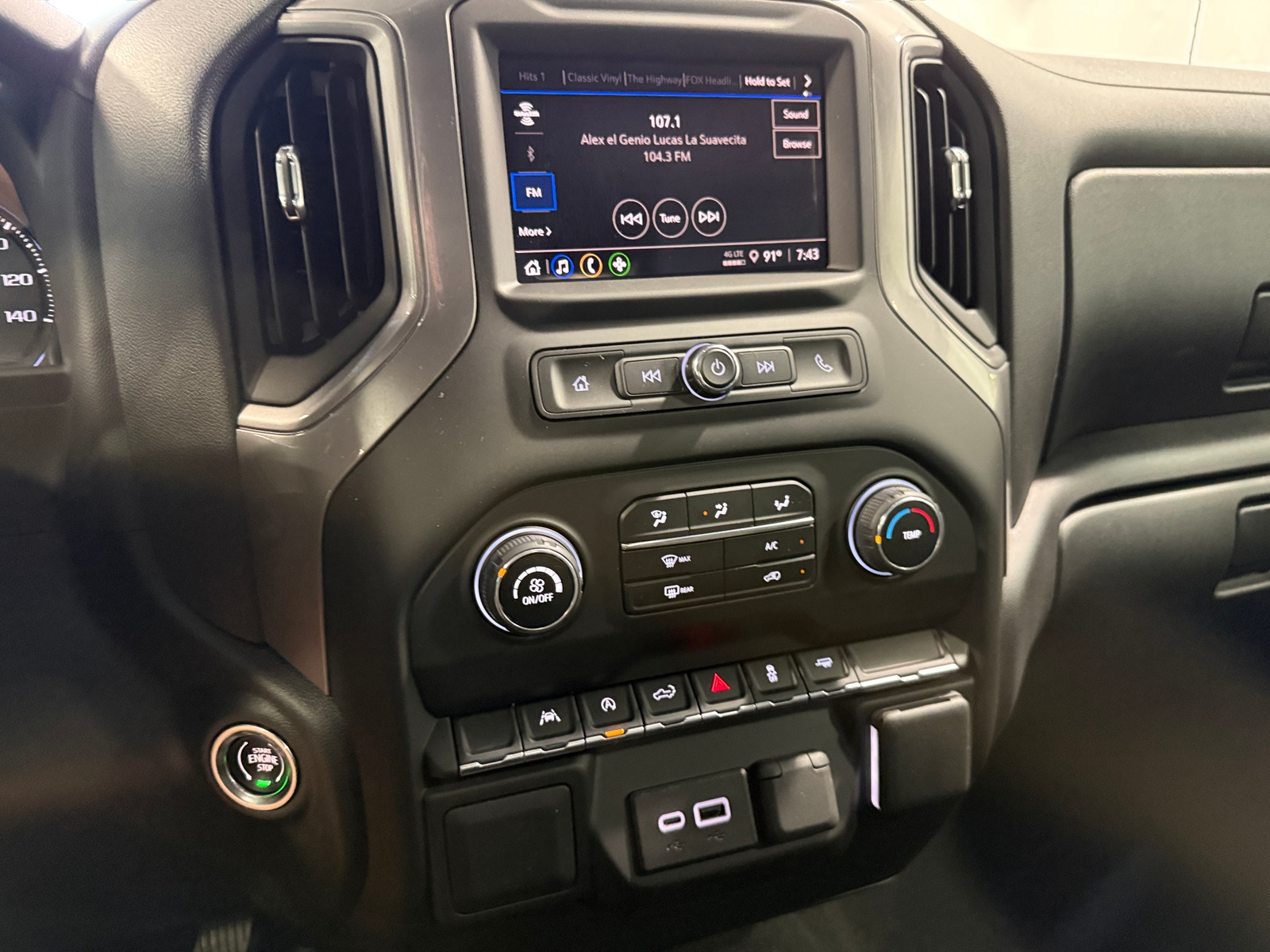 Thumbnail: 2026 Chevrolet Silverado 1500 - 4