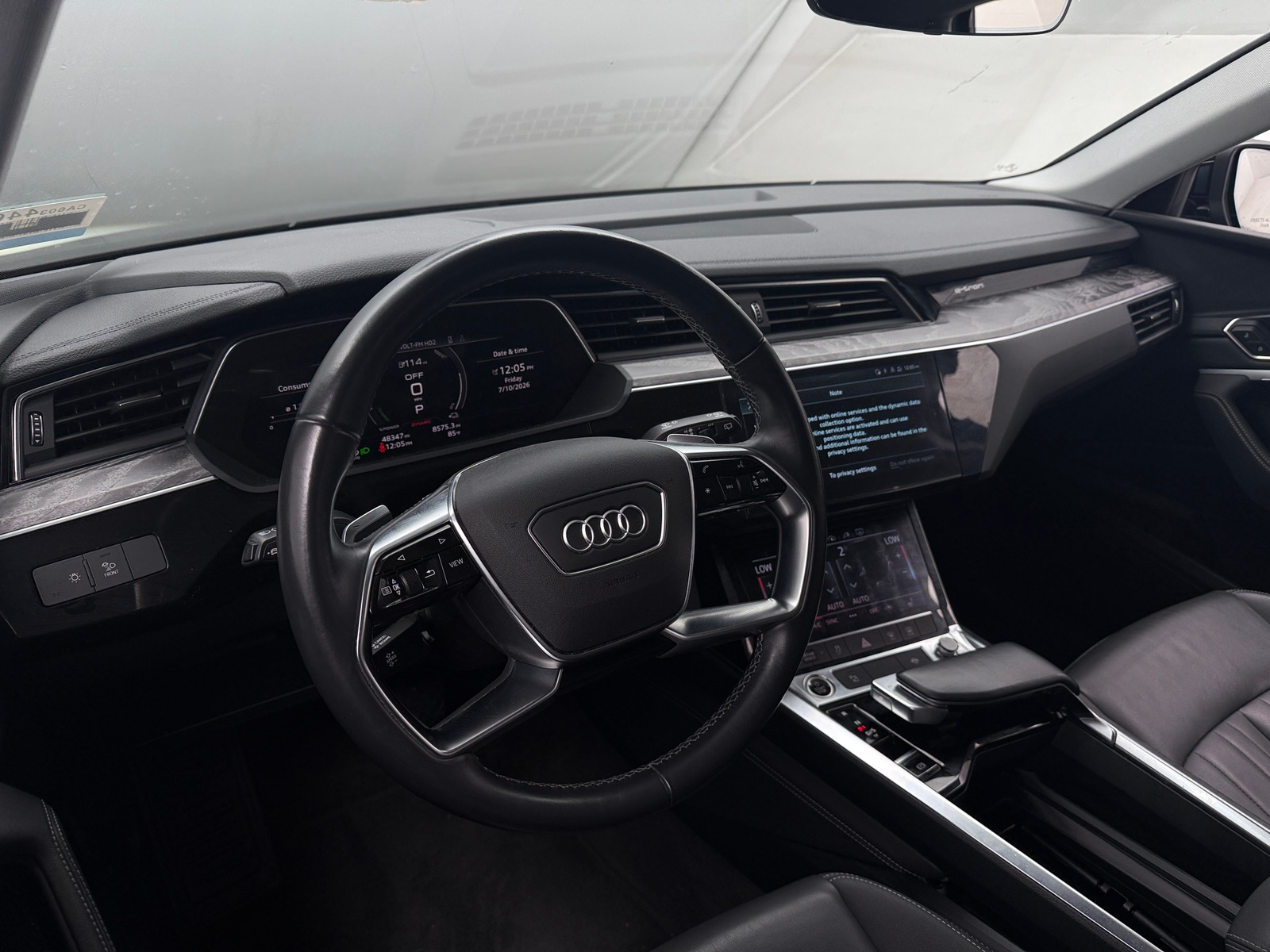 Thumbnail: 2021 Audi e-tron - 4