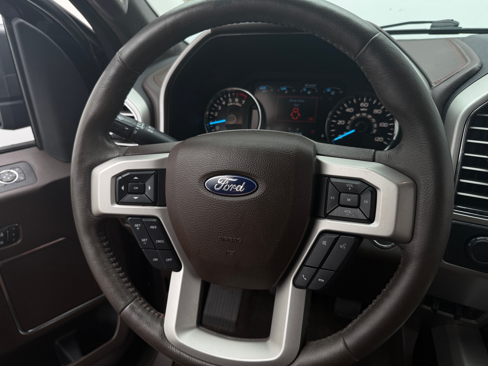 Thumbnail: 2019 Ford Econoline - 4