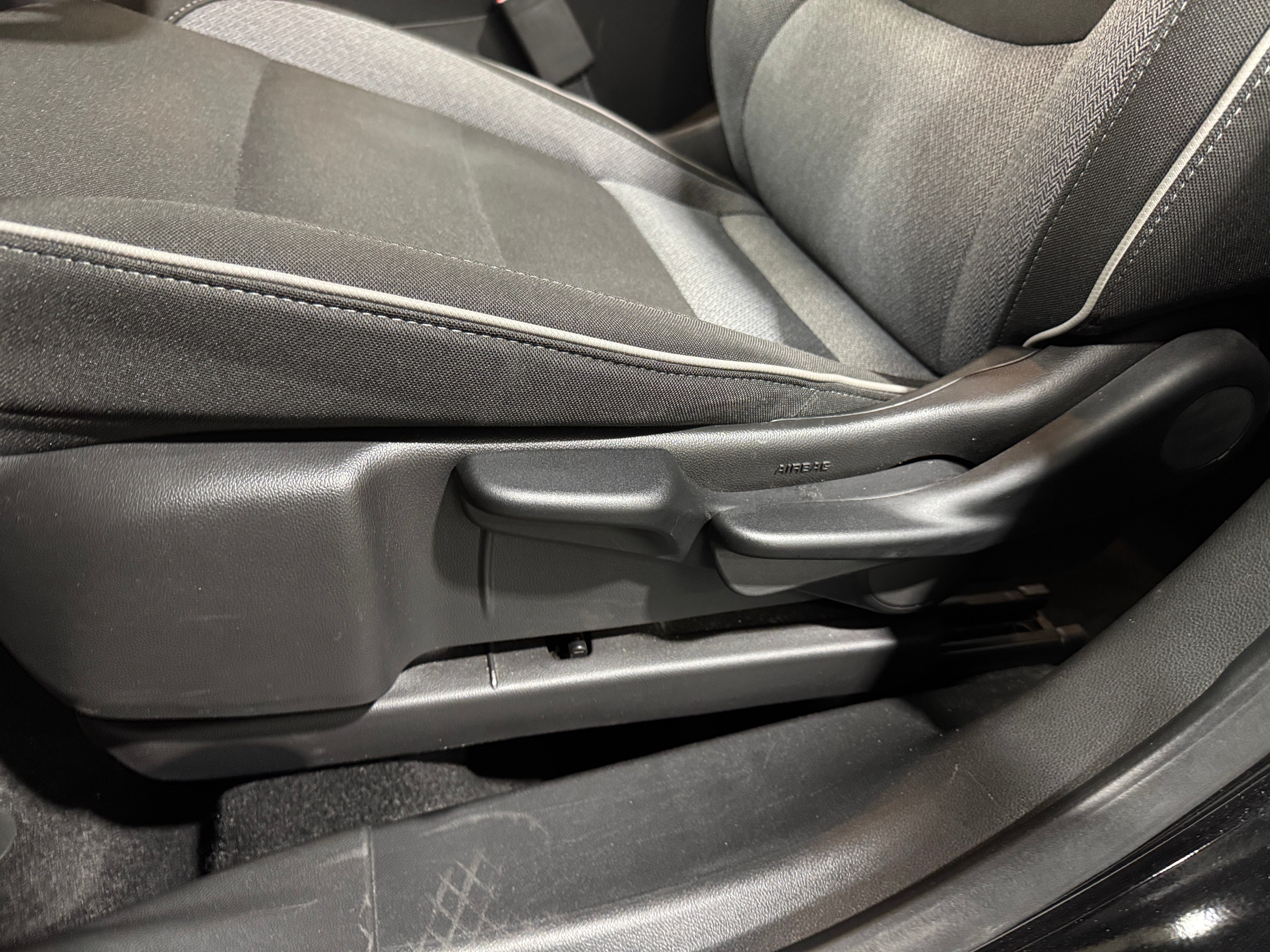 2025 Chevrolet Trailblazer LT - Photo 2