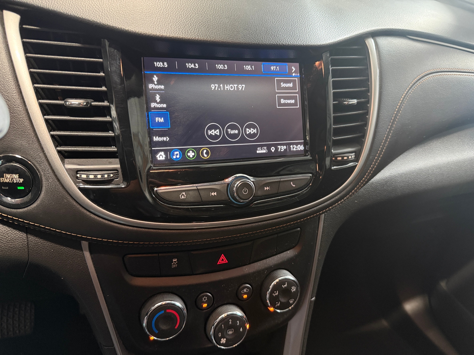 Thumbnail: 2018 Chevrolet Trax - 4