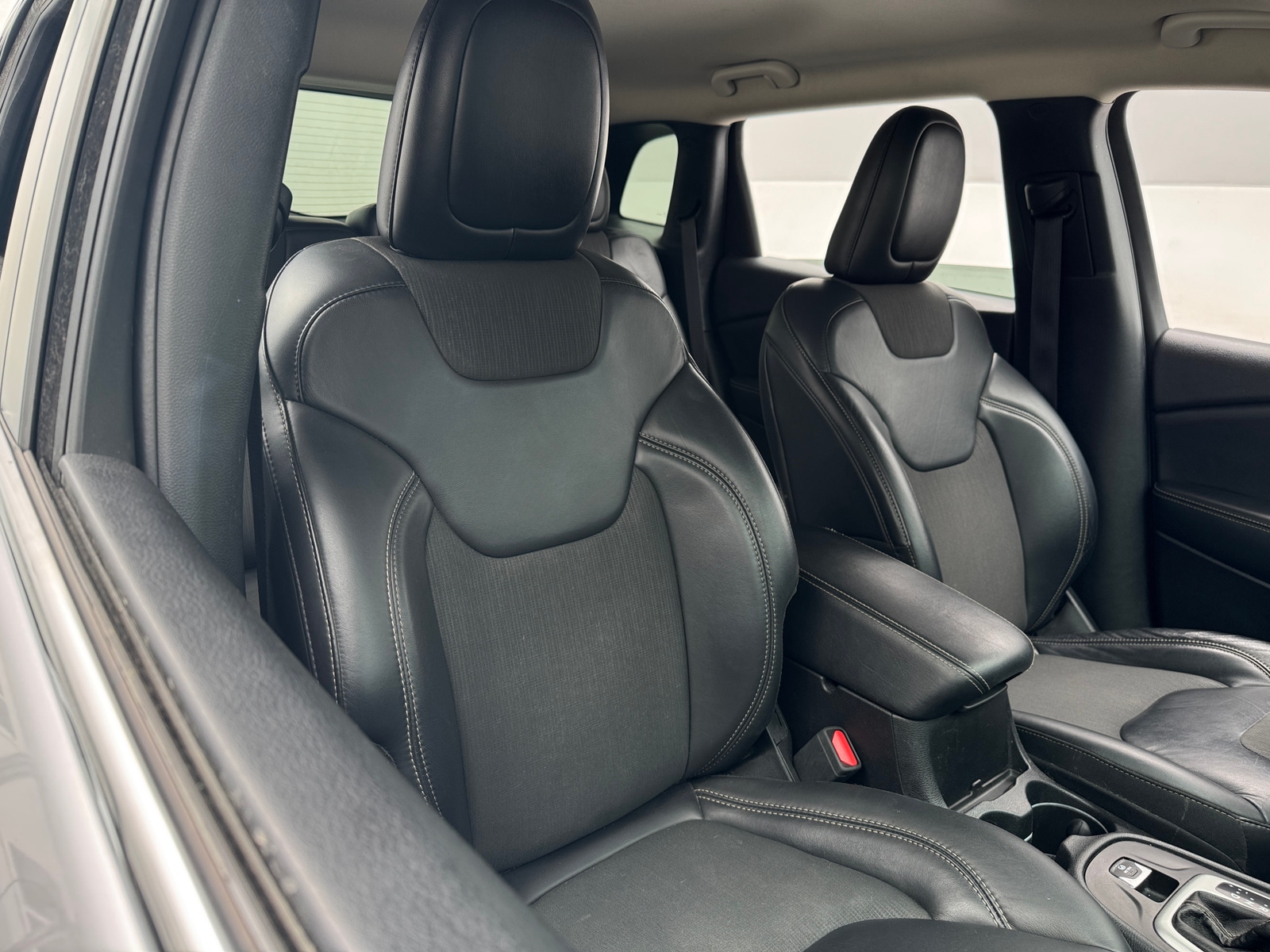 Thumbnail: 2018 Jeep Cherokee - 2