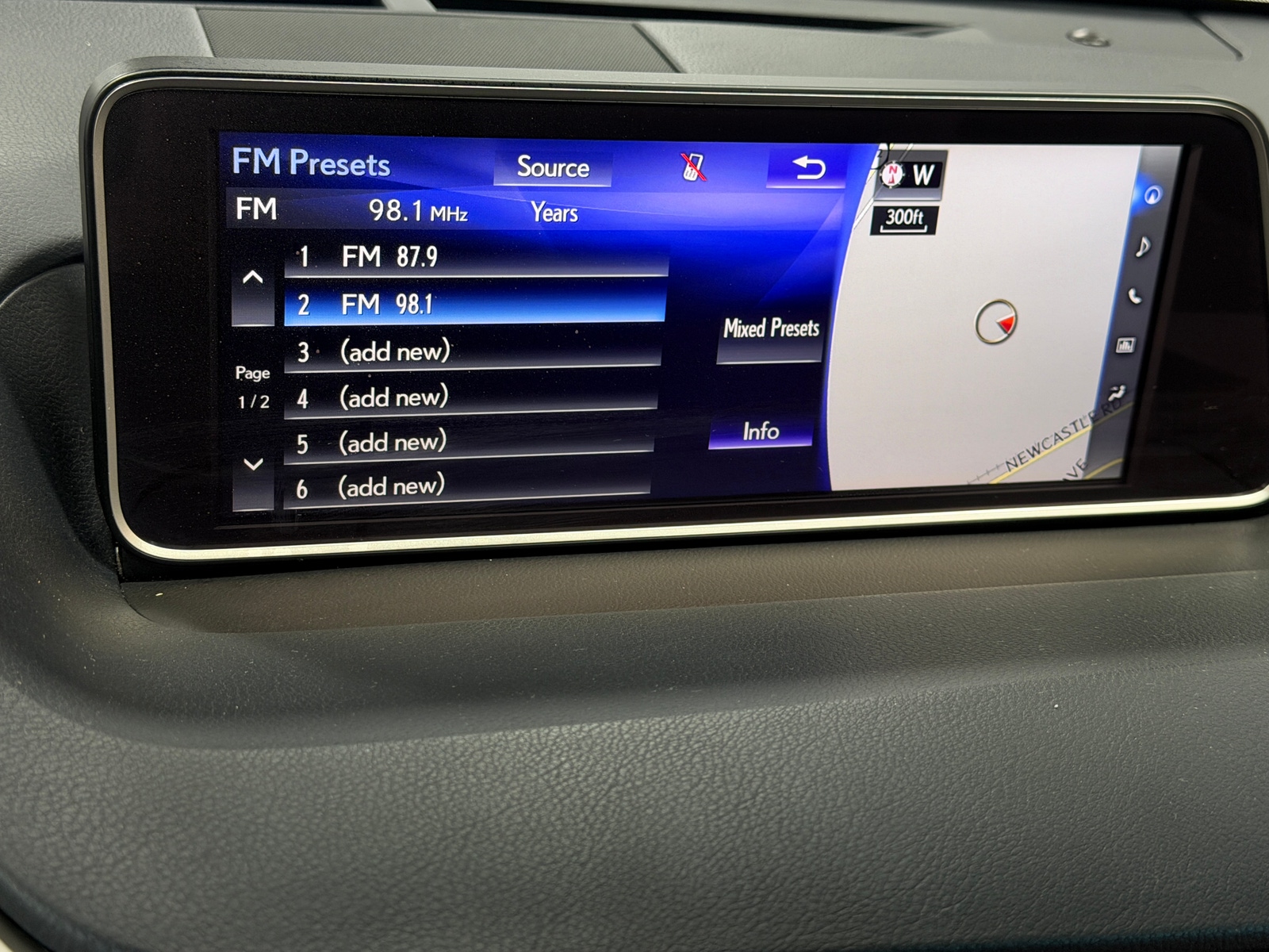 Thumbnail: 2016 Lexus RX - 3