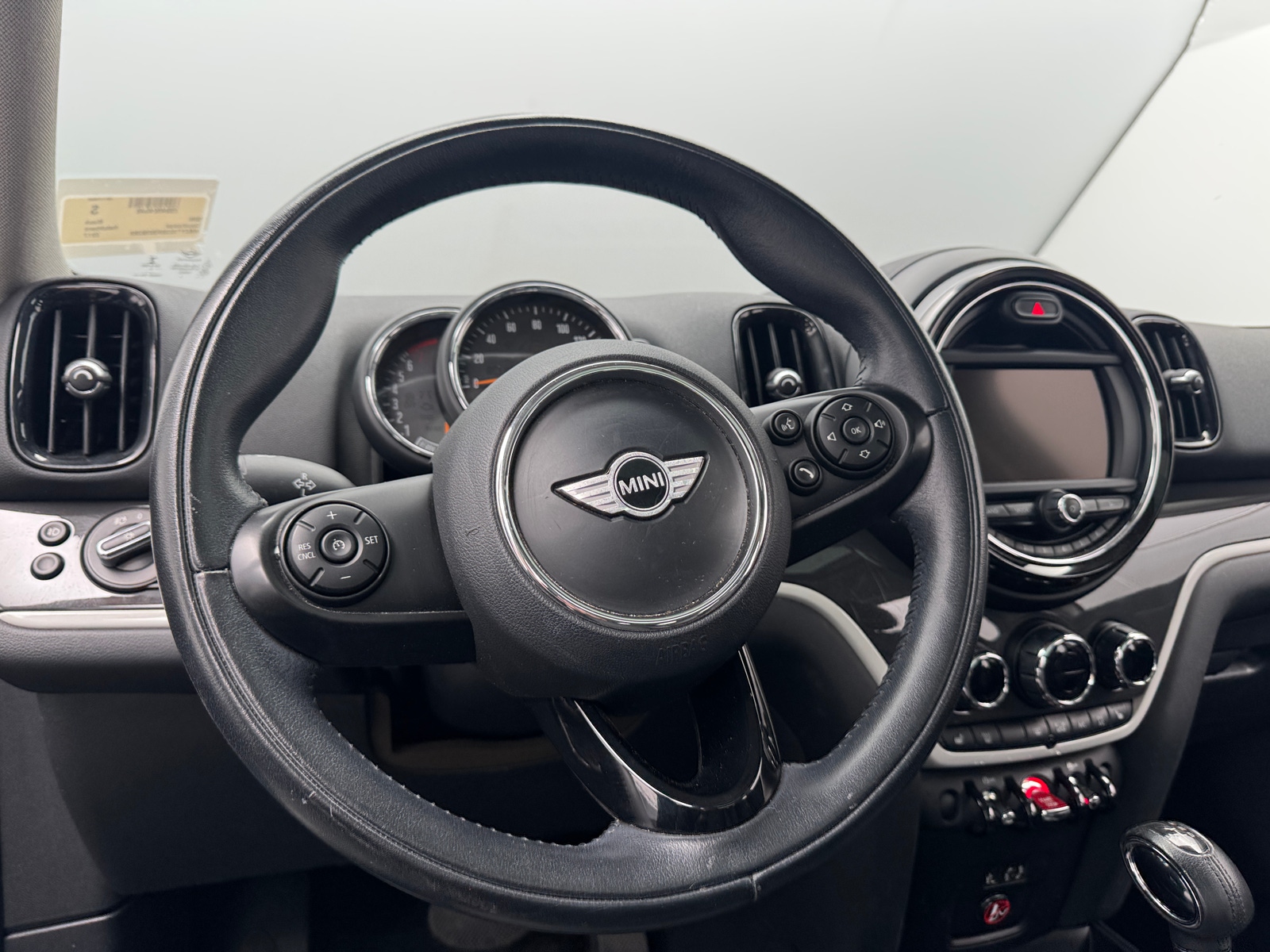 Thumbnail: 2017 MINI Cooper Countryman - 4