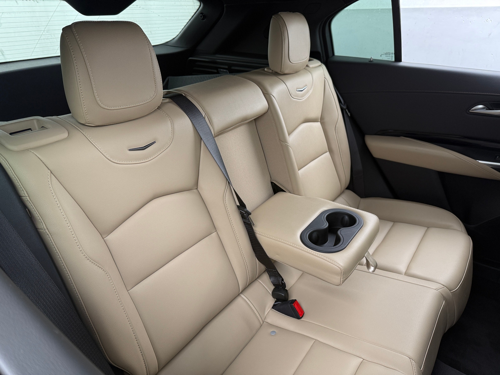 Thumbnail: 2024 Cadillac XT4 - 5
