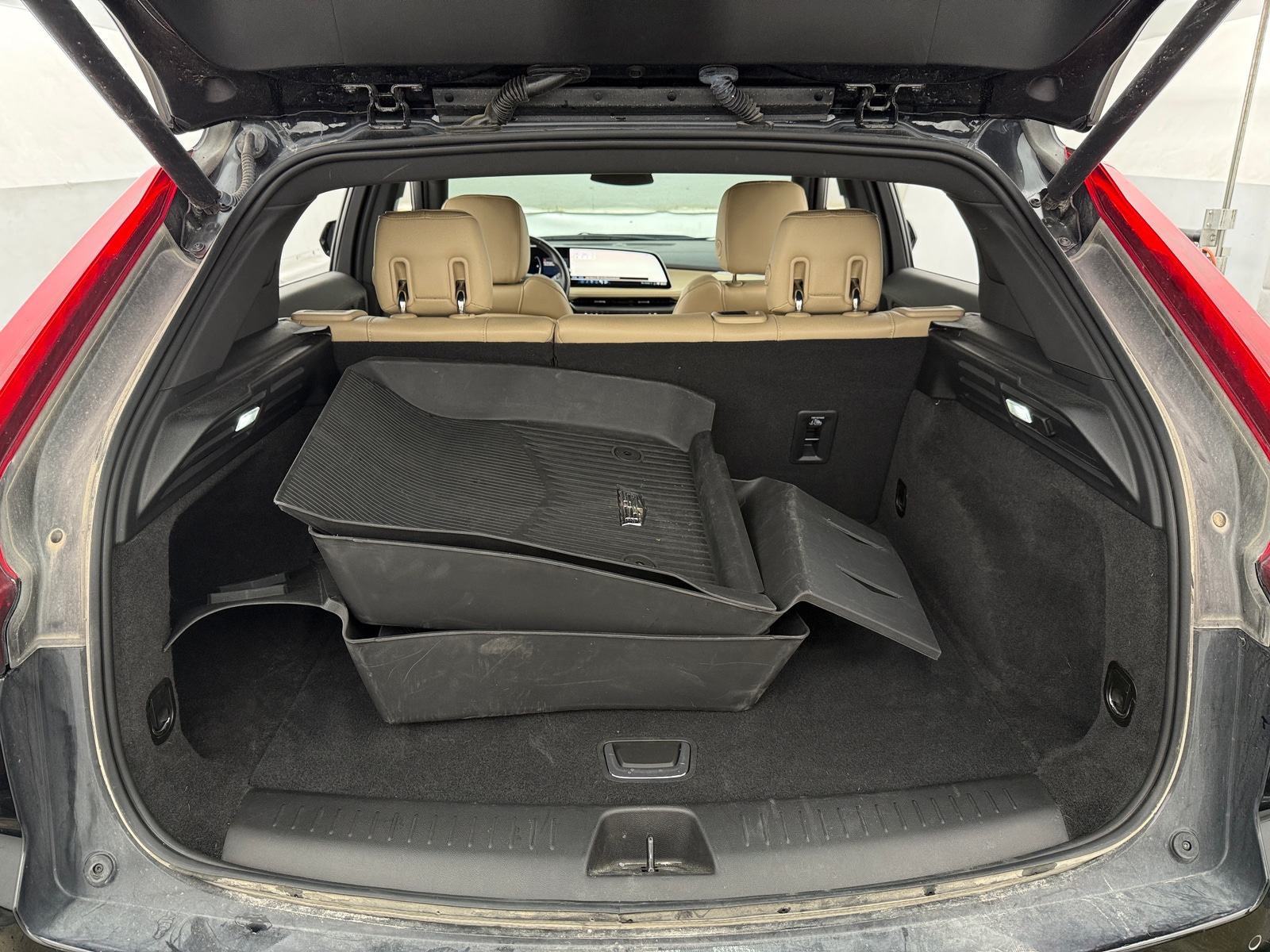 Thumbnail: 2024 Cadillac XT4 - 6