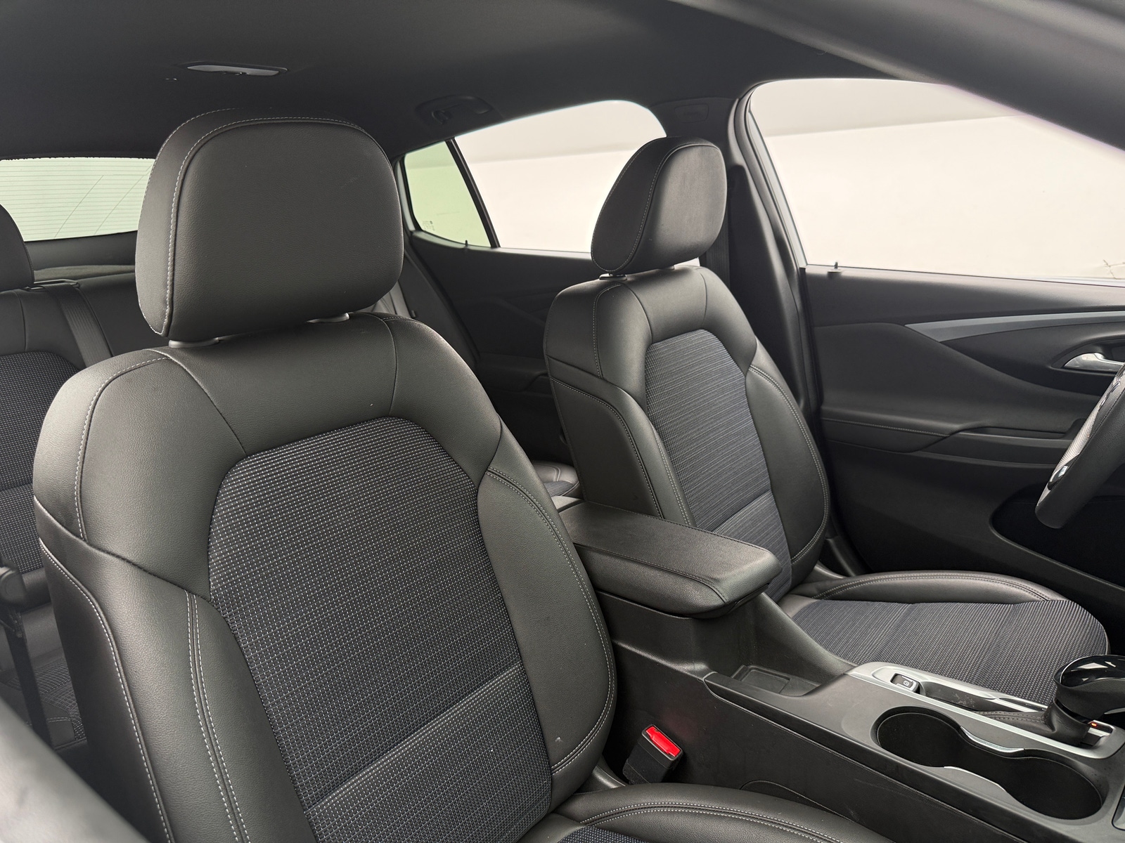 Thumbnail: 2025 Buick Envista - 2