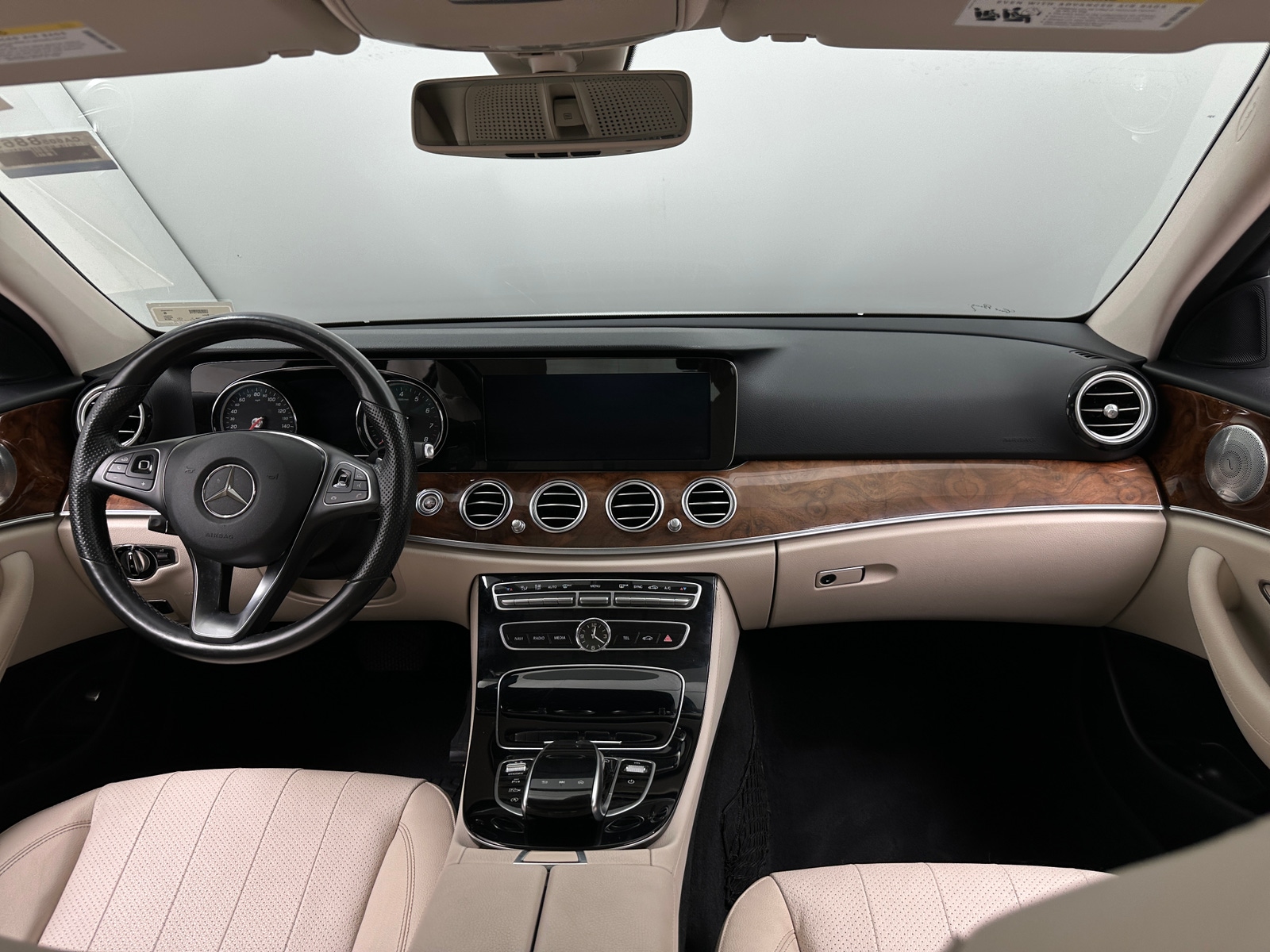Thumbnail: 2018 Mercedes-Benz E-Class - 2