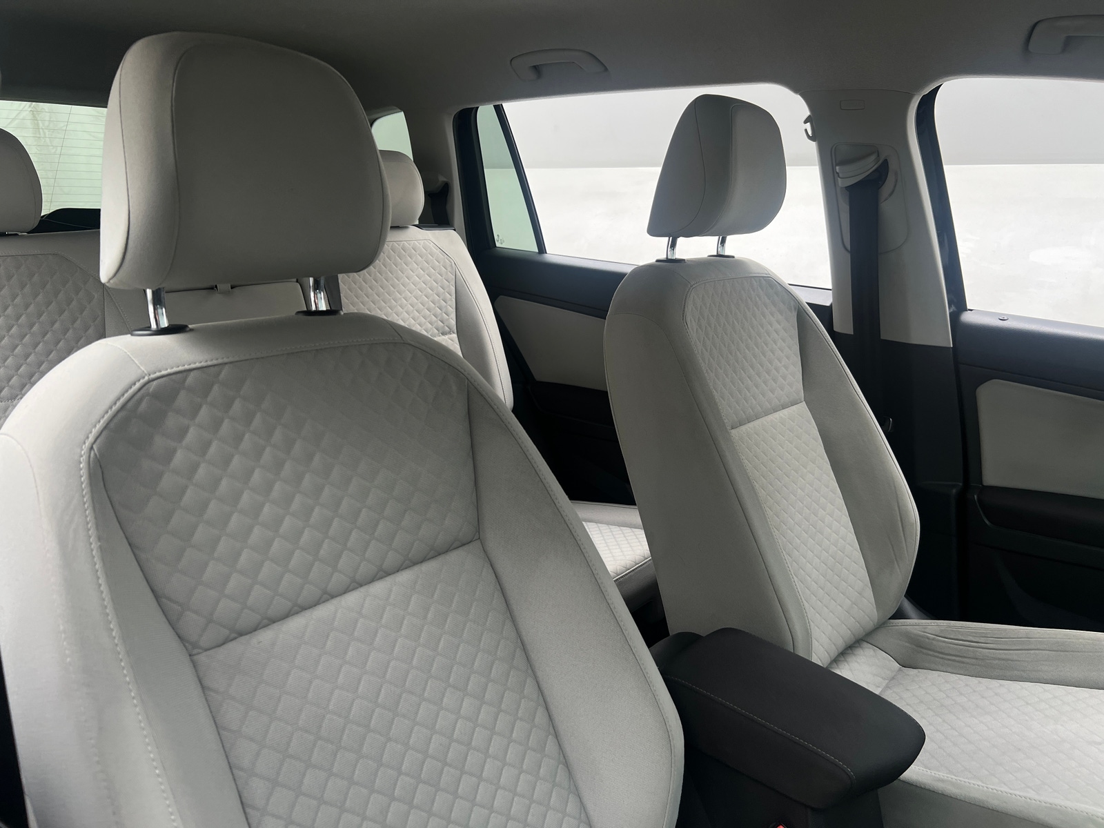 Thumbnail: 2019 Volkswagen Tiguan - 2