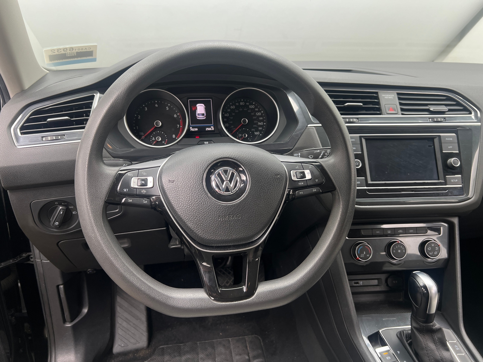 Thumbnail: 2019 Volkswagen Tiguan - 5