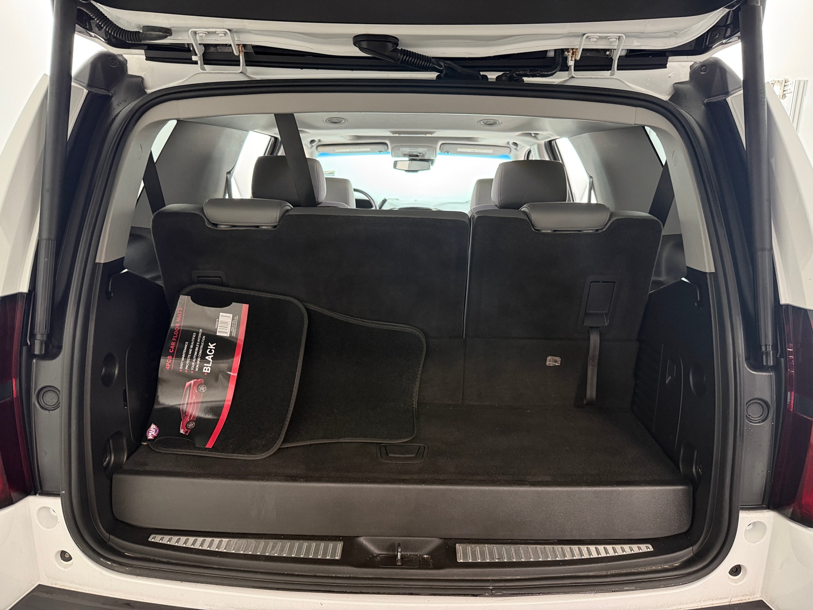 Thumbnail: 2019 Chevrolet Tahoe - 6