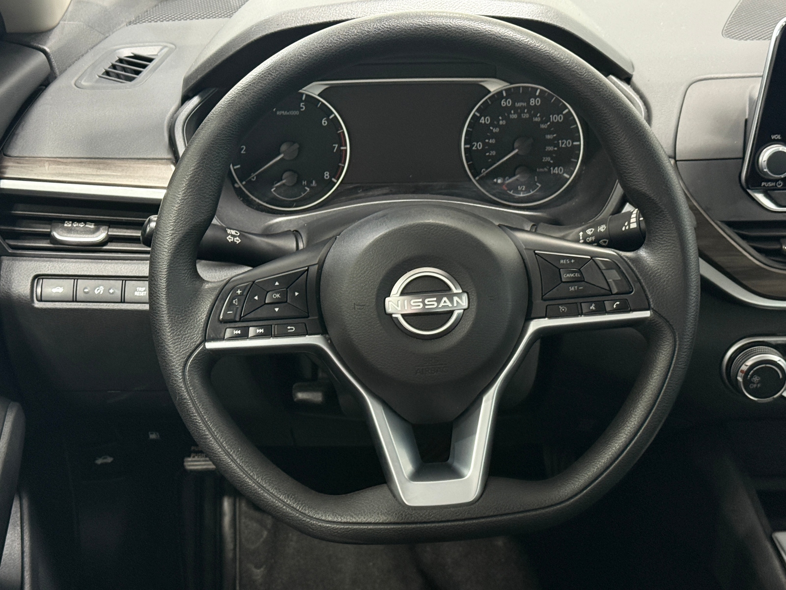 Thumbnail: 2025 Nissan Altima - 5