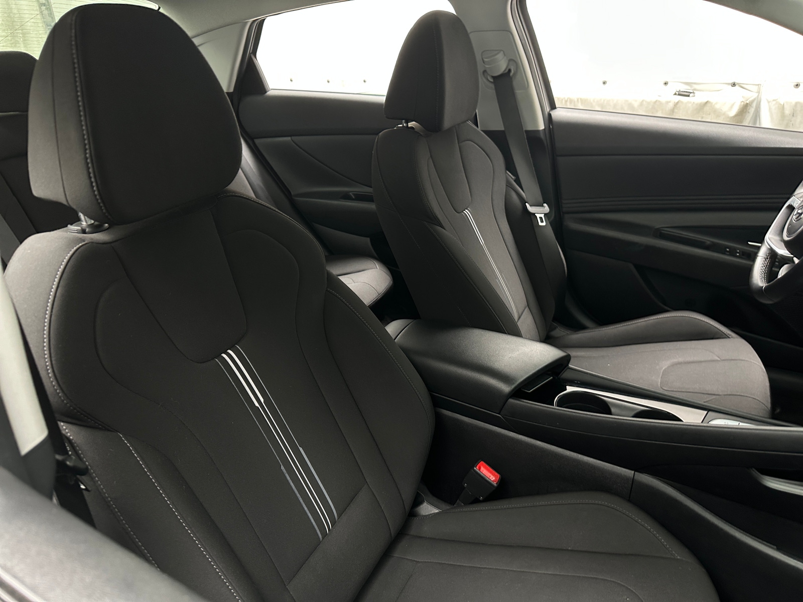 Thumbnail: 2022 Hyundai Elantra - 2