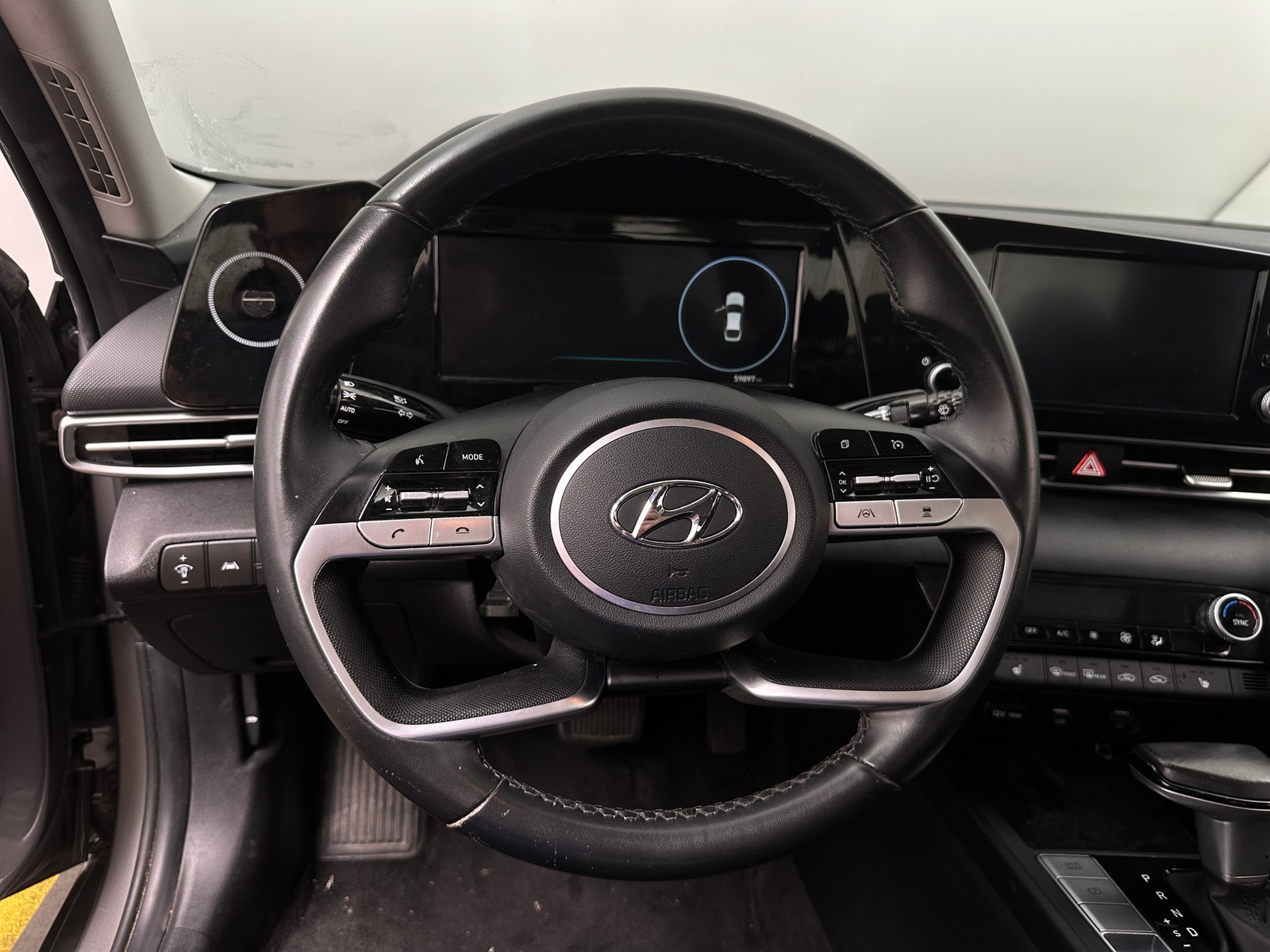 Thumbnail: 2022 Hyundai Elantra - 5
