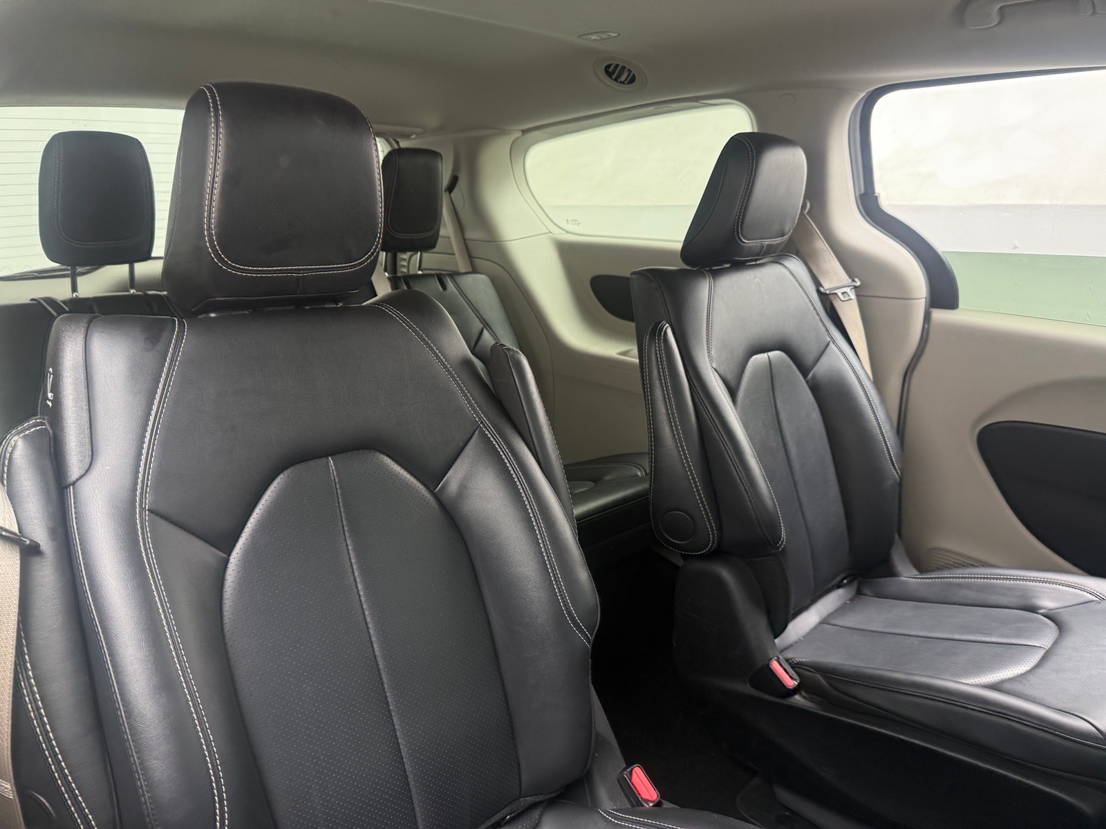 Thumbnail: 2024 Chrysler Pacifica - 5