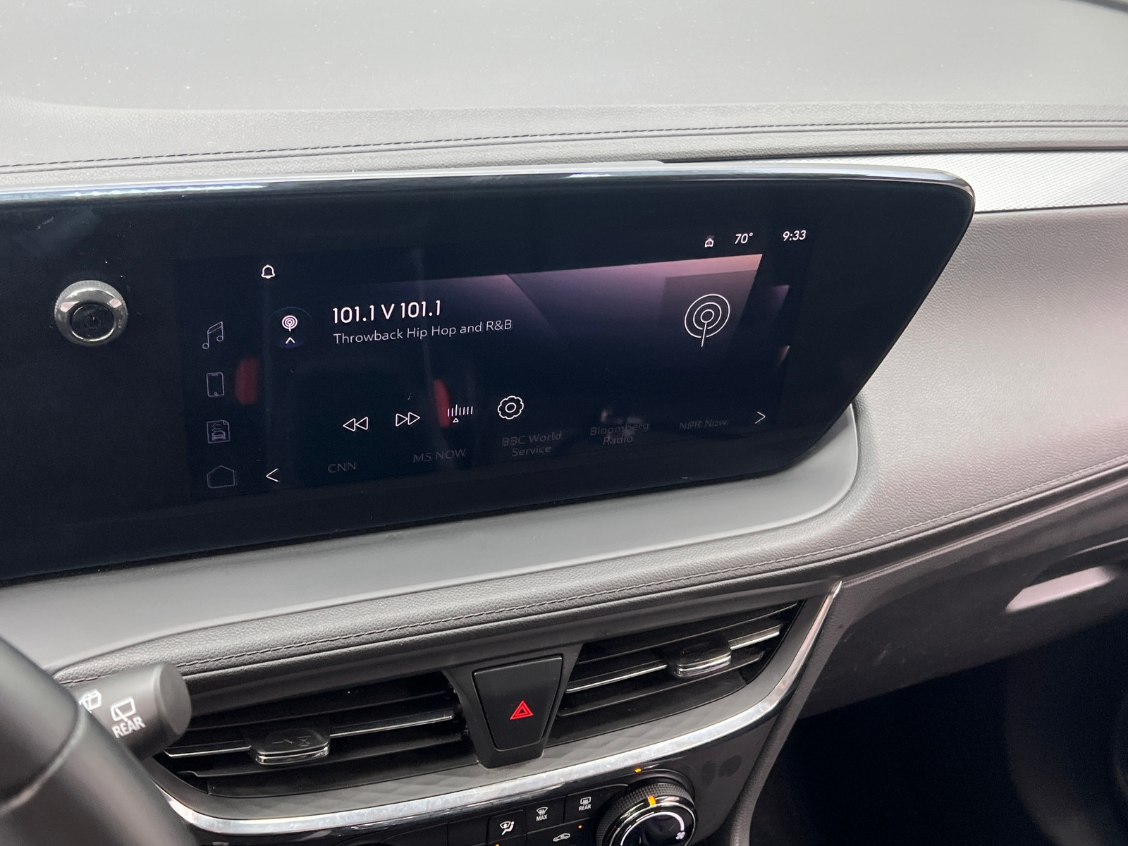Thumbnail: 2025 Buick Encore GX - 3